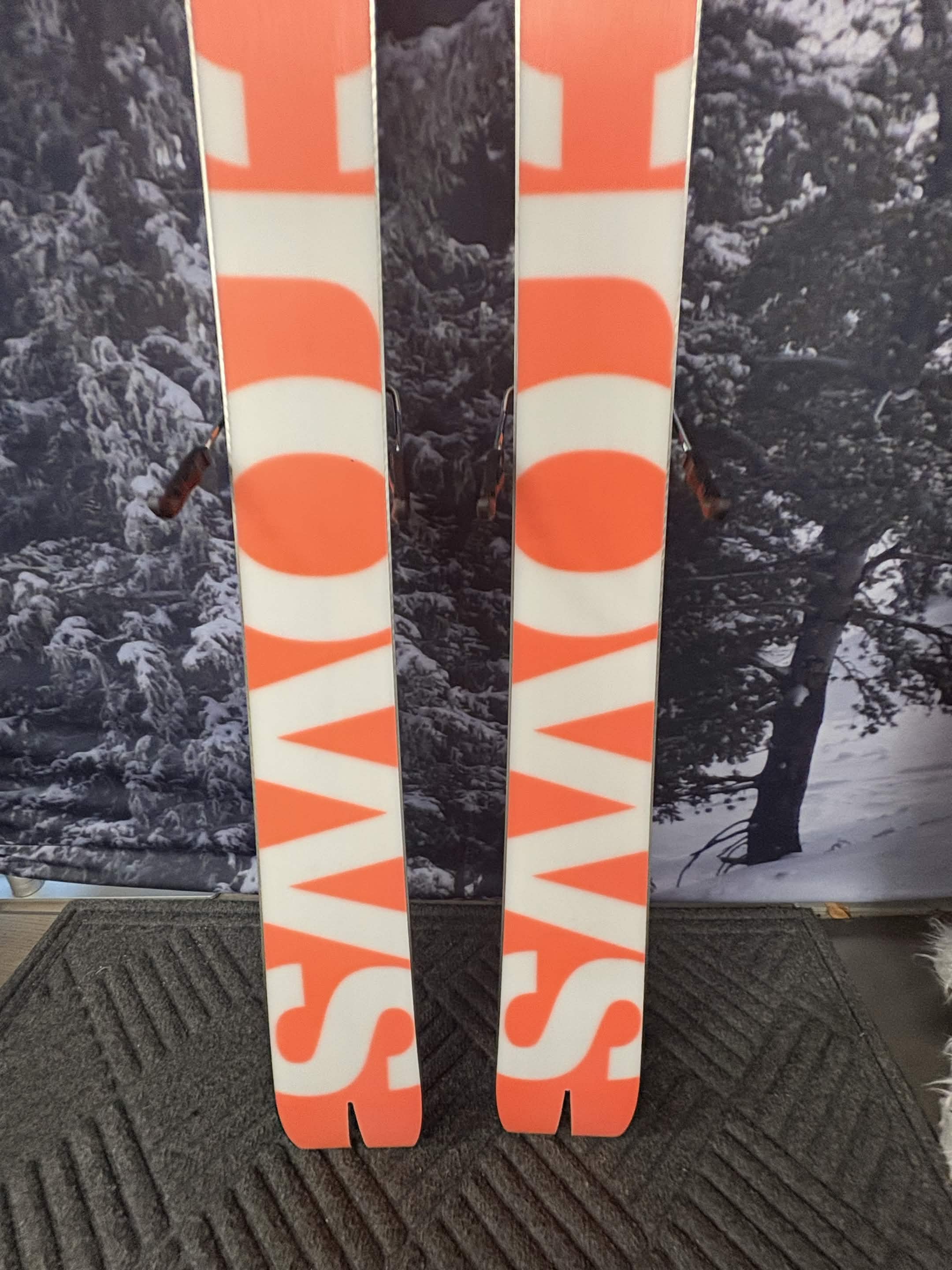 Black Crows Mirus Cor 160cm Skis w/ ATOMIC NR Strive 11 GW ATO Demo Binding - New 2027