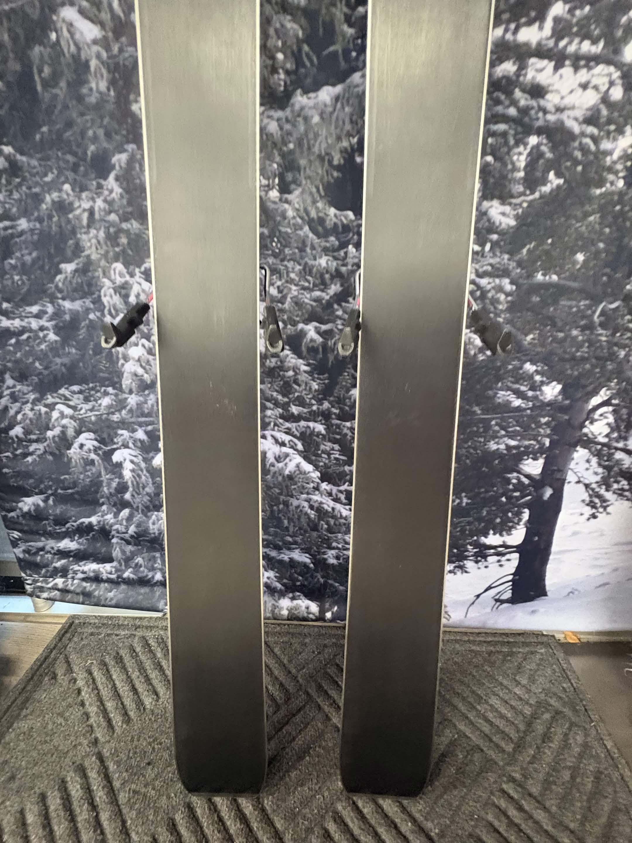 Black Crows Serpo 168cm Skis w/ ATOMIC NR Strive 13 GW ATO Demo Binding - New 2027