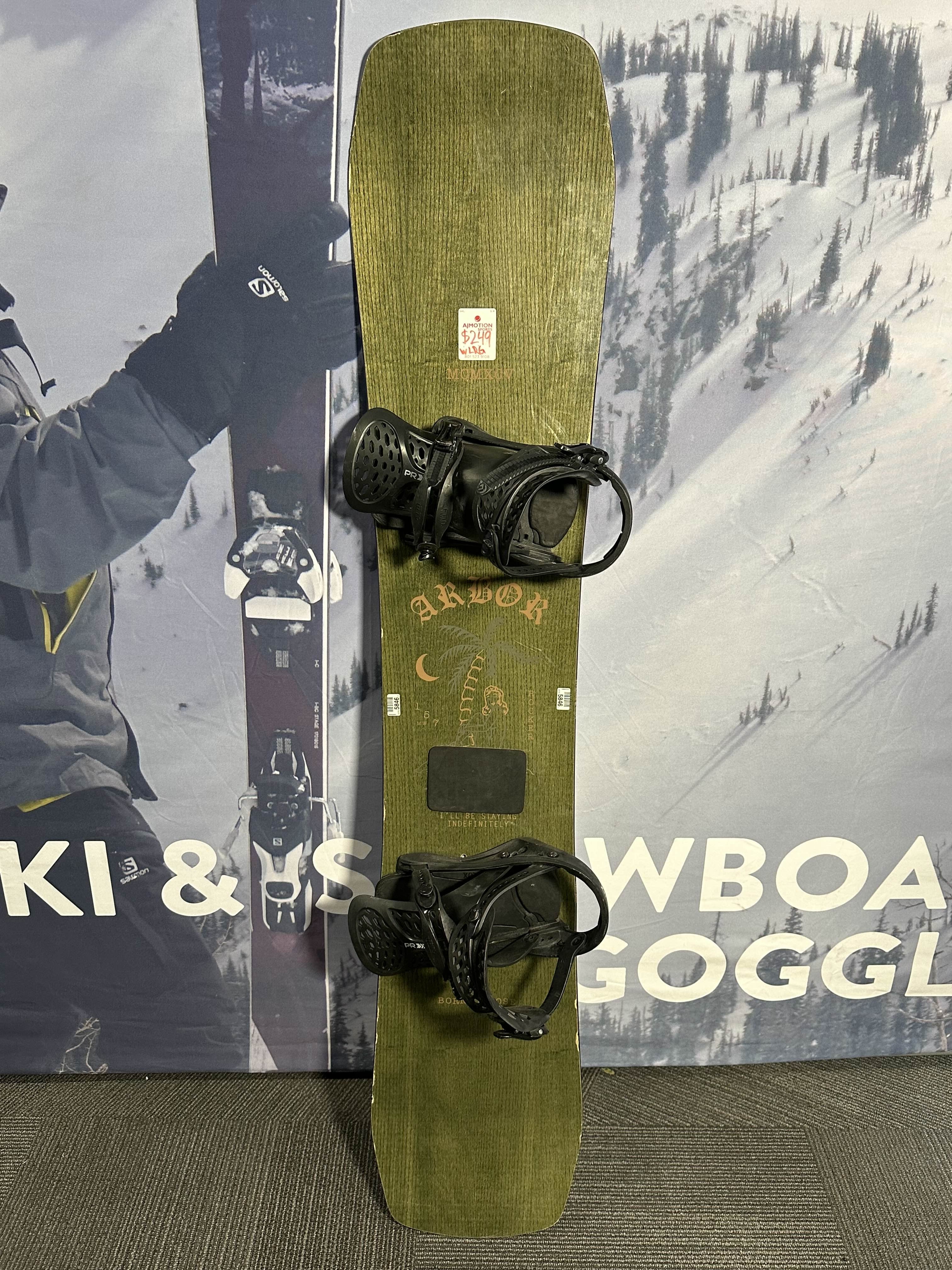 Used Arbor Rocker 157 CM Snowboard