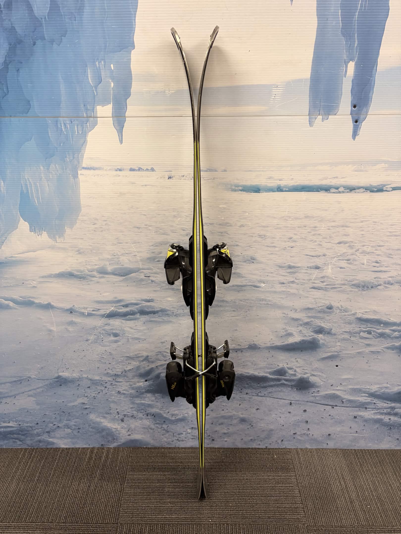 Rossignol EXP 82 Basalt 144cm Skis w/ LOOK Konnect GW Demo Binding - Used (2023)