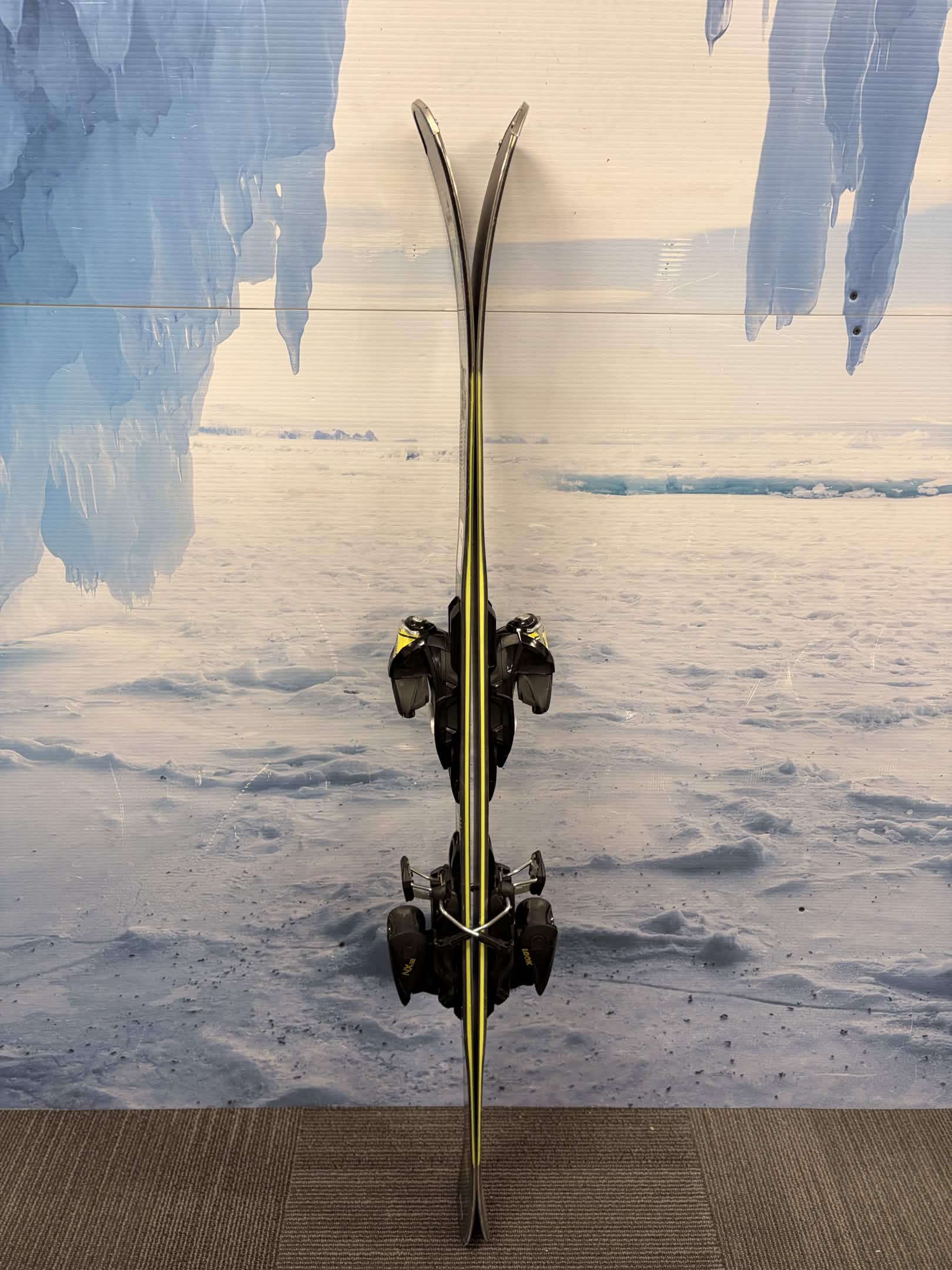 Rossignol EXP 82 Basalt 144cm Skis w/ LOOK Konnect GW Demo Binding - Used (2023)