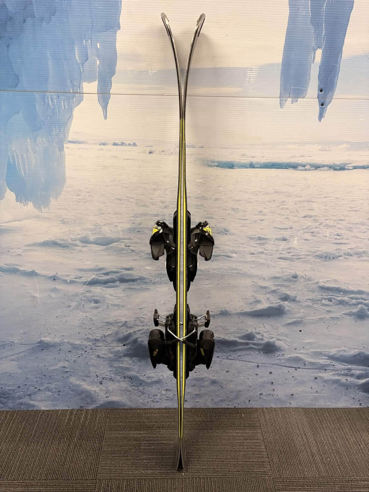 Rossignol EXP 82 Basalt 144cm Skis w/ LOOK Konnect GW Demo Binding - Used (2023)