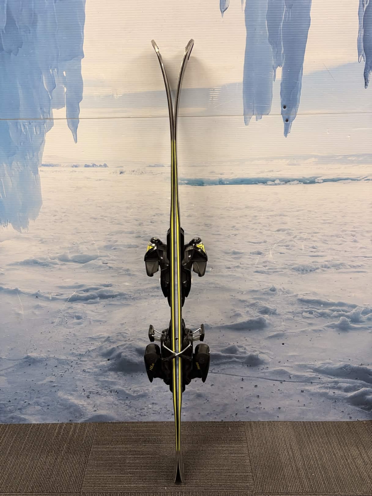 Rossignol EXP 82 Basalt 144cm Skis w/ LOOK Konnect GW Demo Binding - Used (2023)