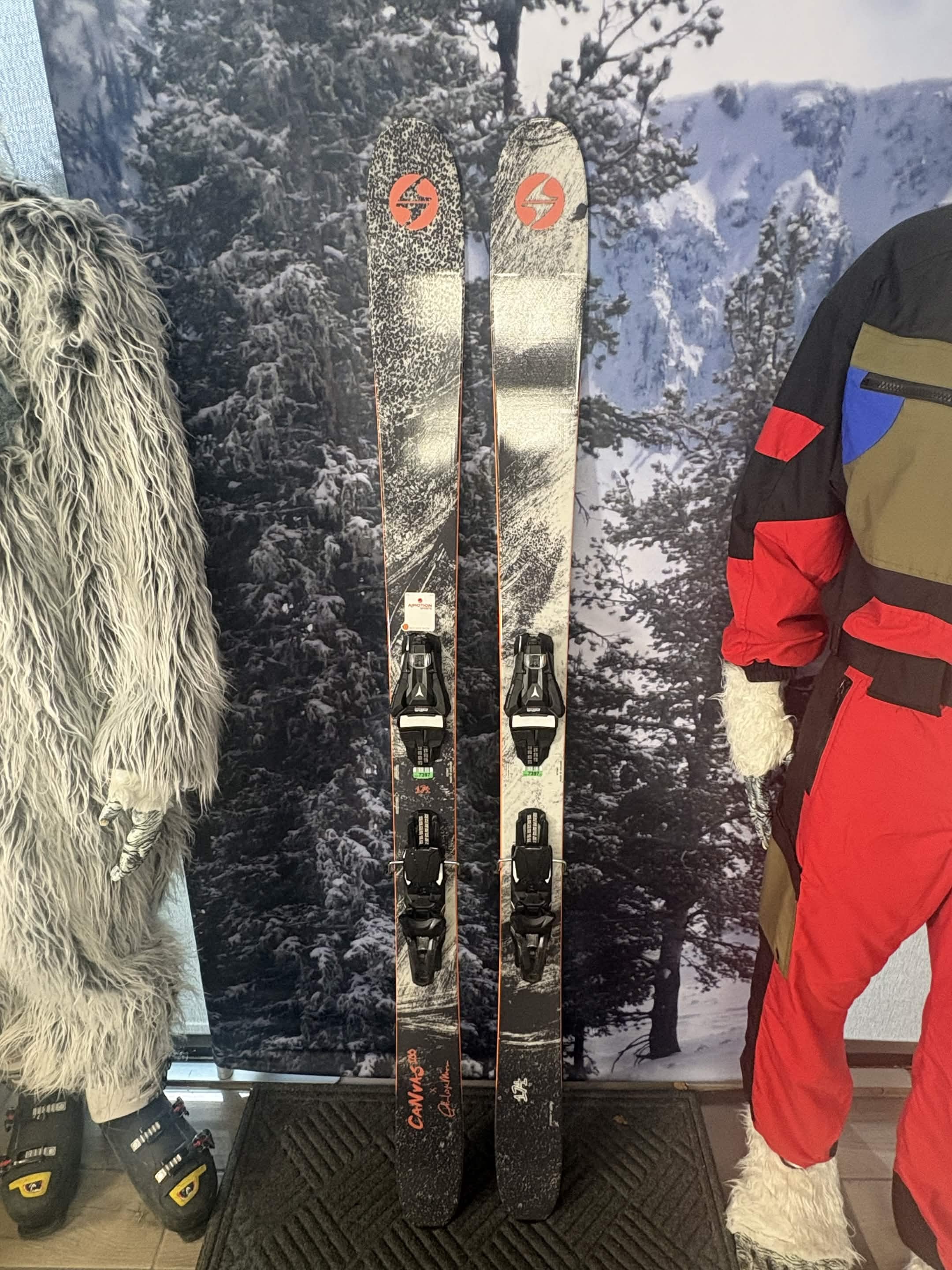 Blizzard Canvas 100 174cm Skis w/ ATOMIC NR Strive 13 GW ATO Demo Binding - New 2027