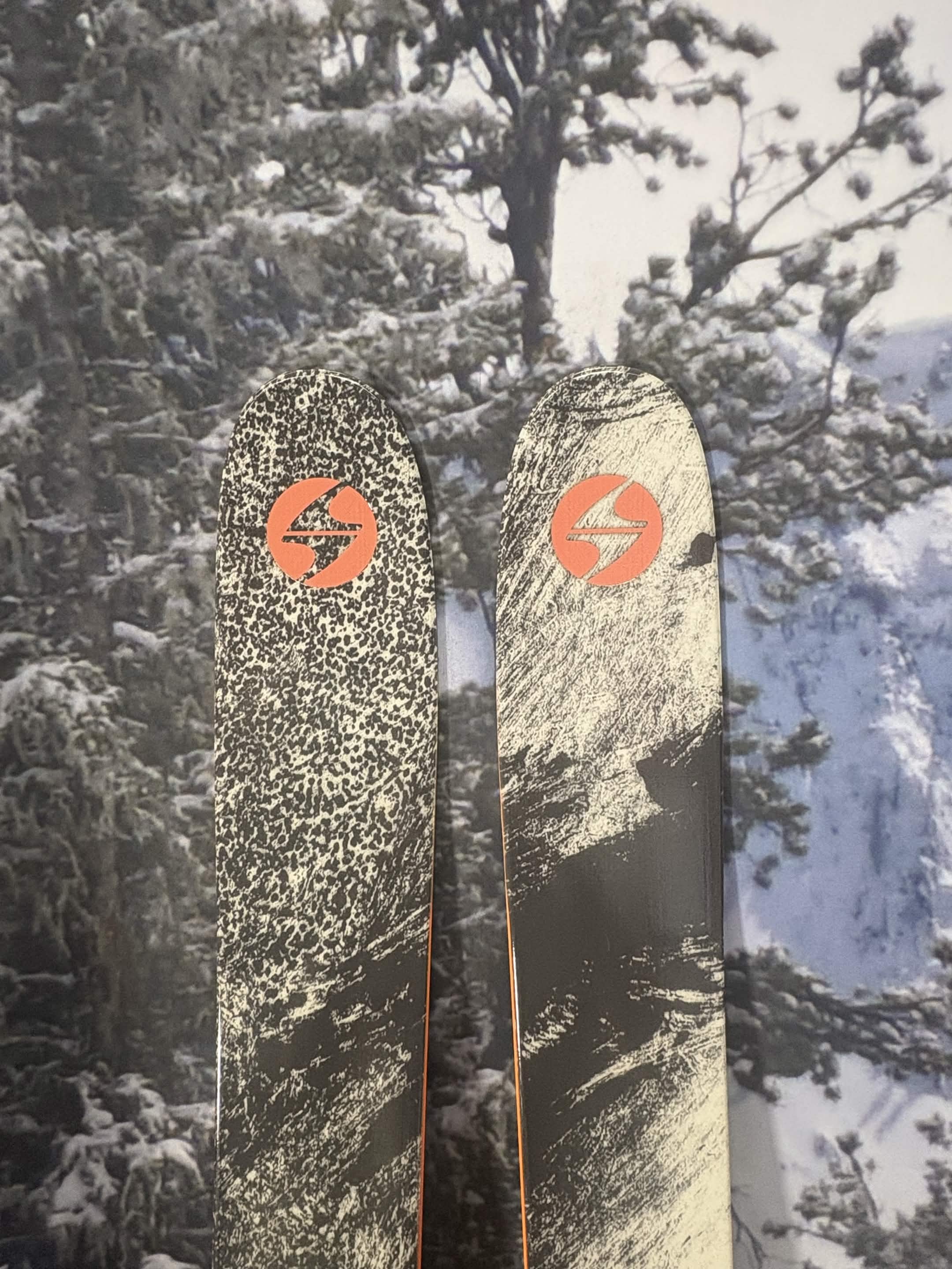 Blizzard Canvas 100 174cm Skis w/ ATOMIC NR Strive 13 GW ATO Demo Binding - New 2027