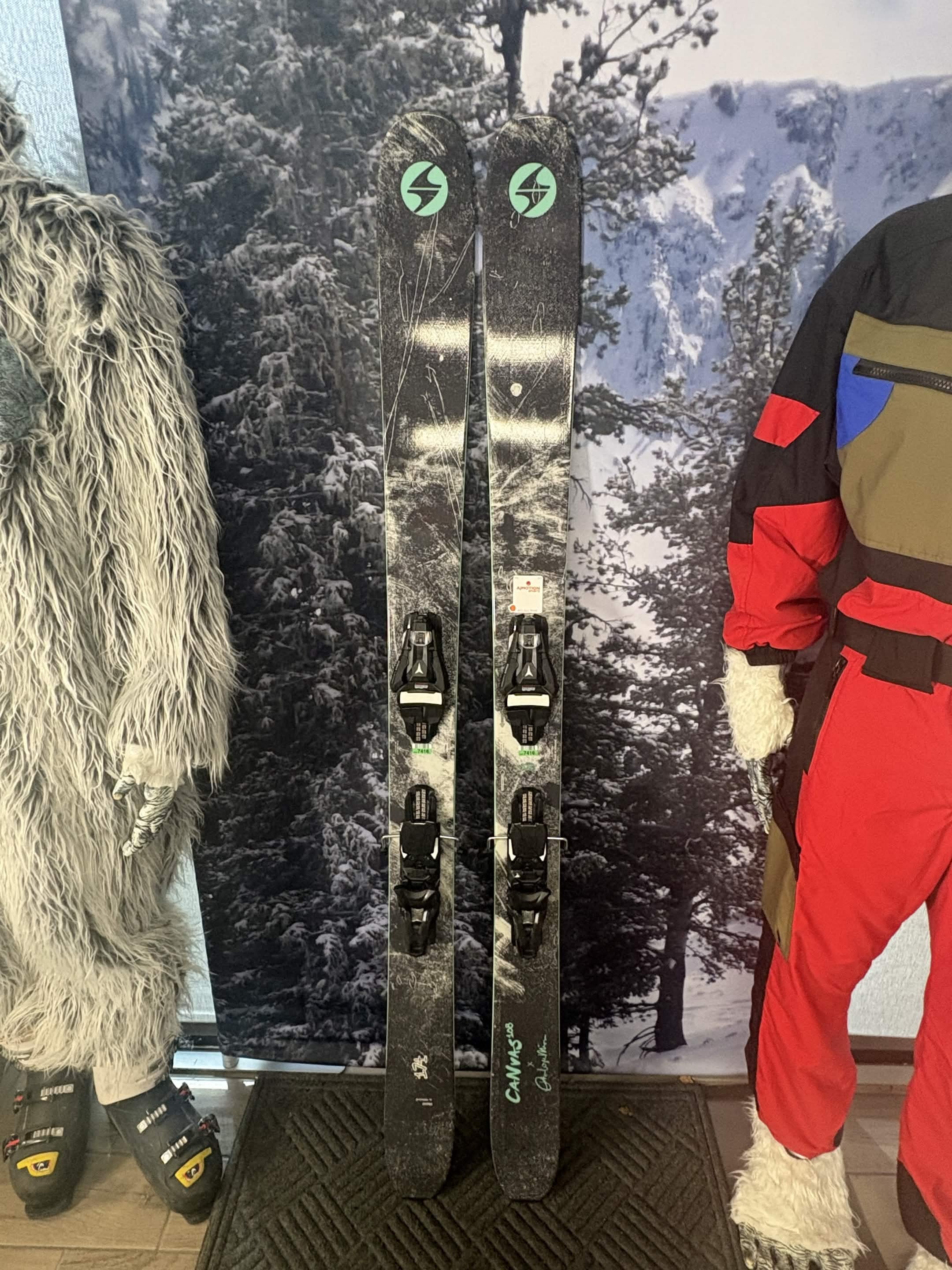 Blizzard Canvas 108 174cm Skis w/ ATOMIC NR Strive 13 GW ATO Demo Binding - New 2027