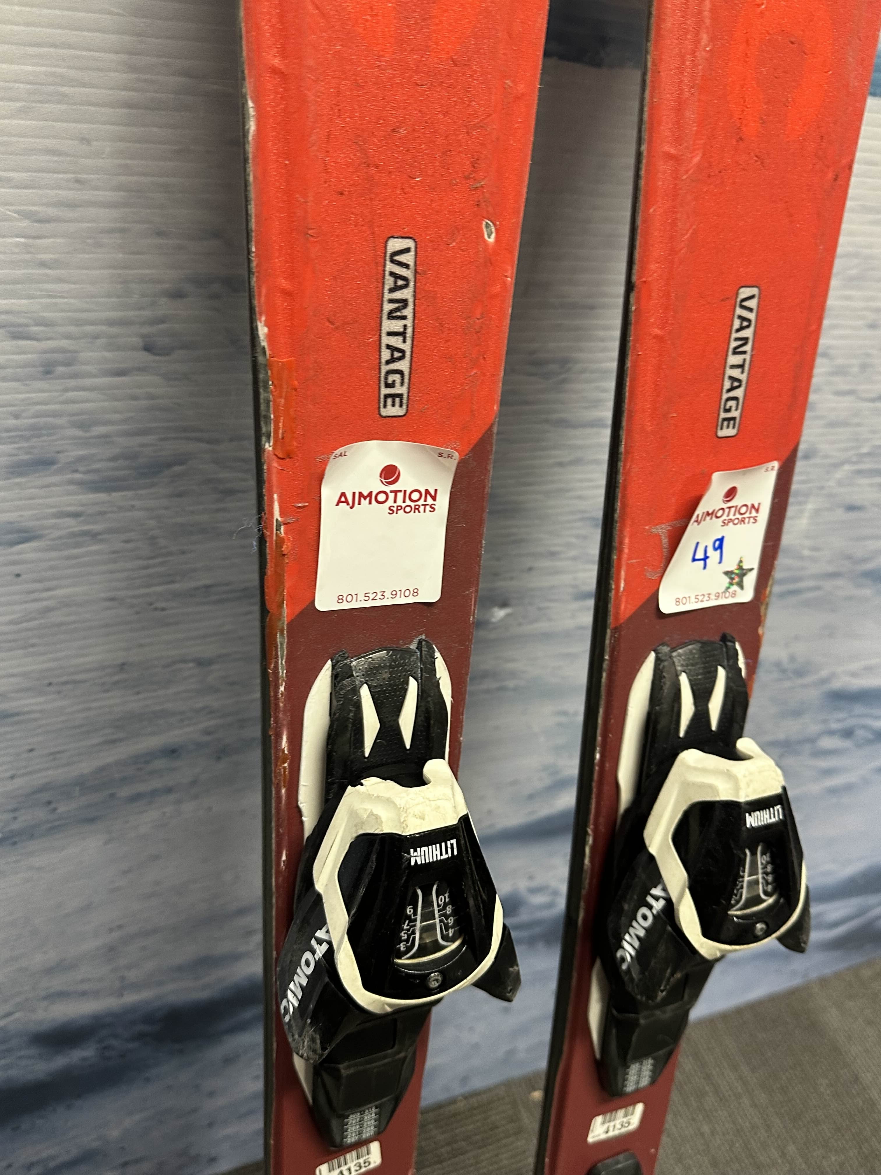 Used Atomic Vantage 149cm w/ Atomic Lithium 10 Bindings