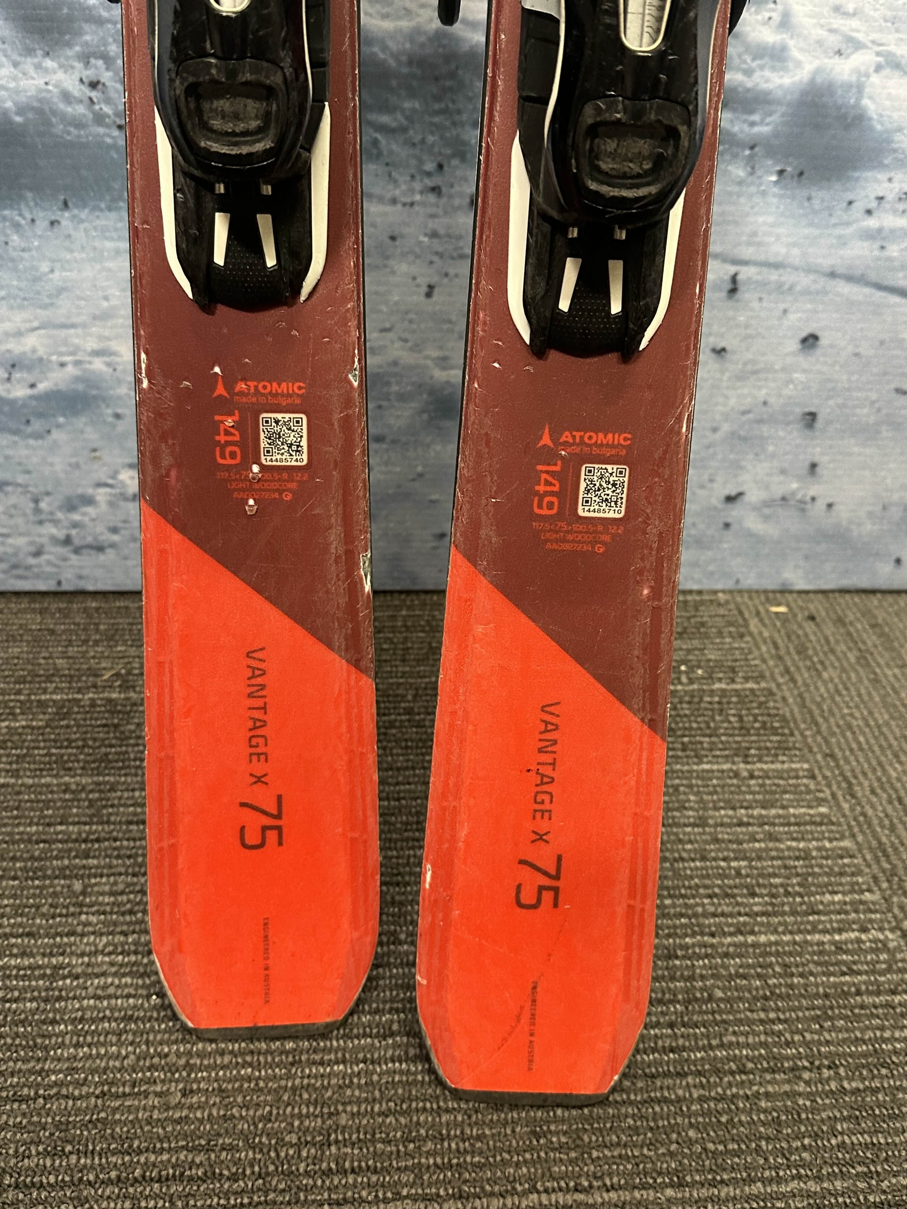 Used Atomic Vantage 149cm w/ Atomic Lithium 10 Bindings