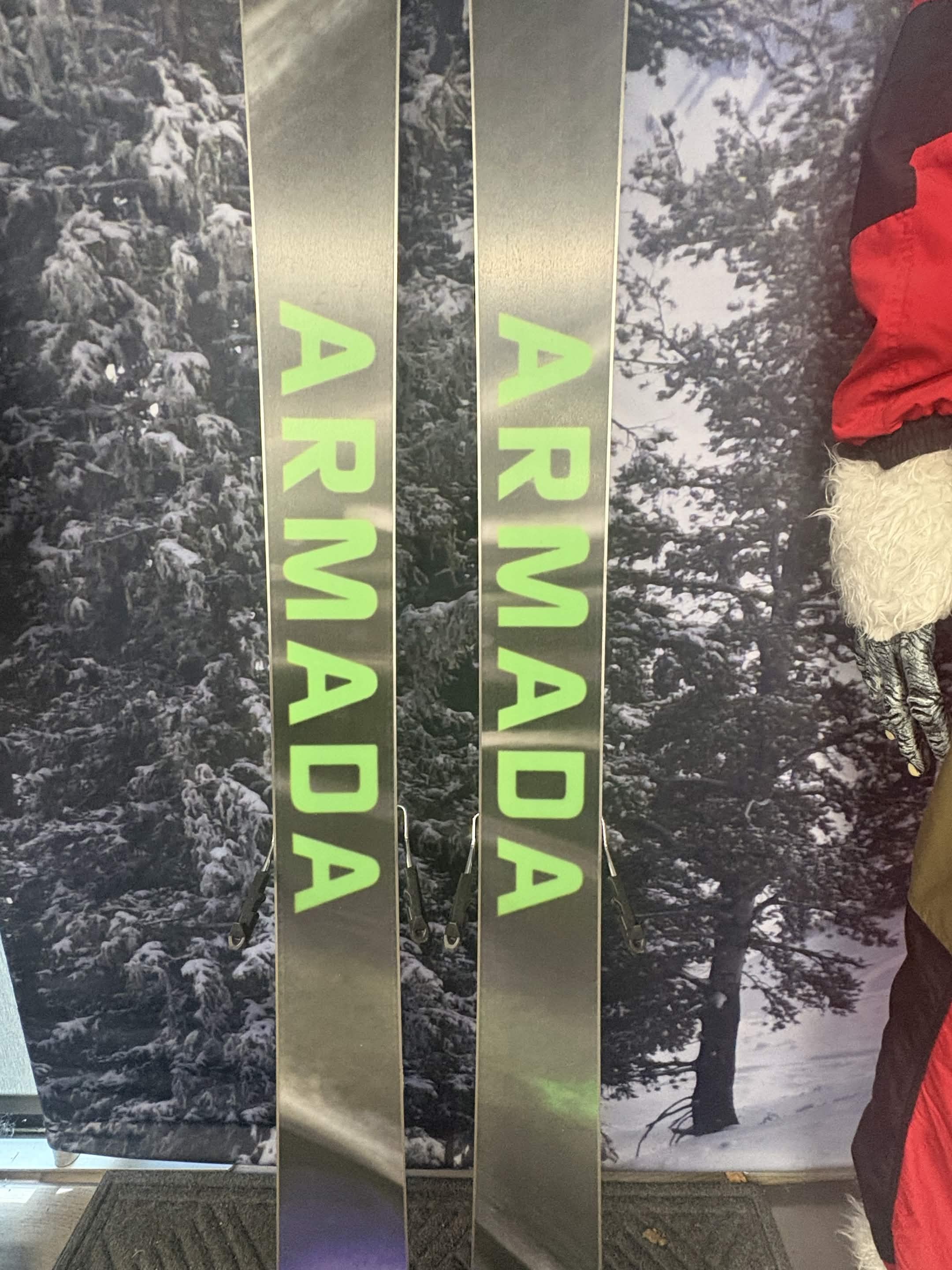 Armada ARV 100 Madsteez 172cm Skis w/ ATOMIC NR Strive 13 GW ATO Demo Binding - New 2027