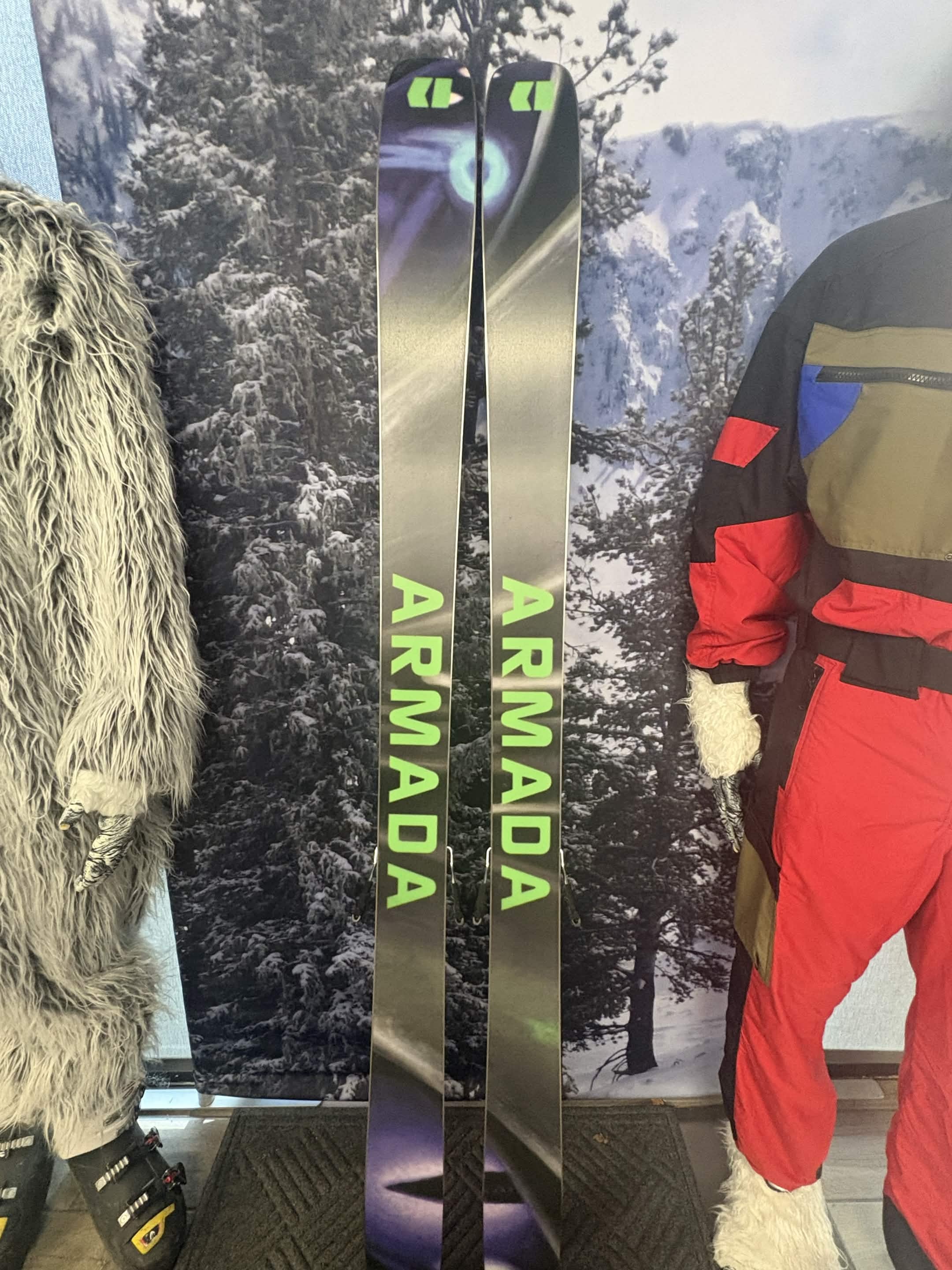 Armada ARV 100 Madsteez 186cm Skis w/ ATOMIC NR Strive 13 GW ATO Demo Binding - New 2027