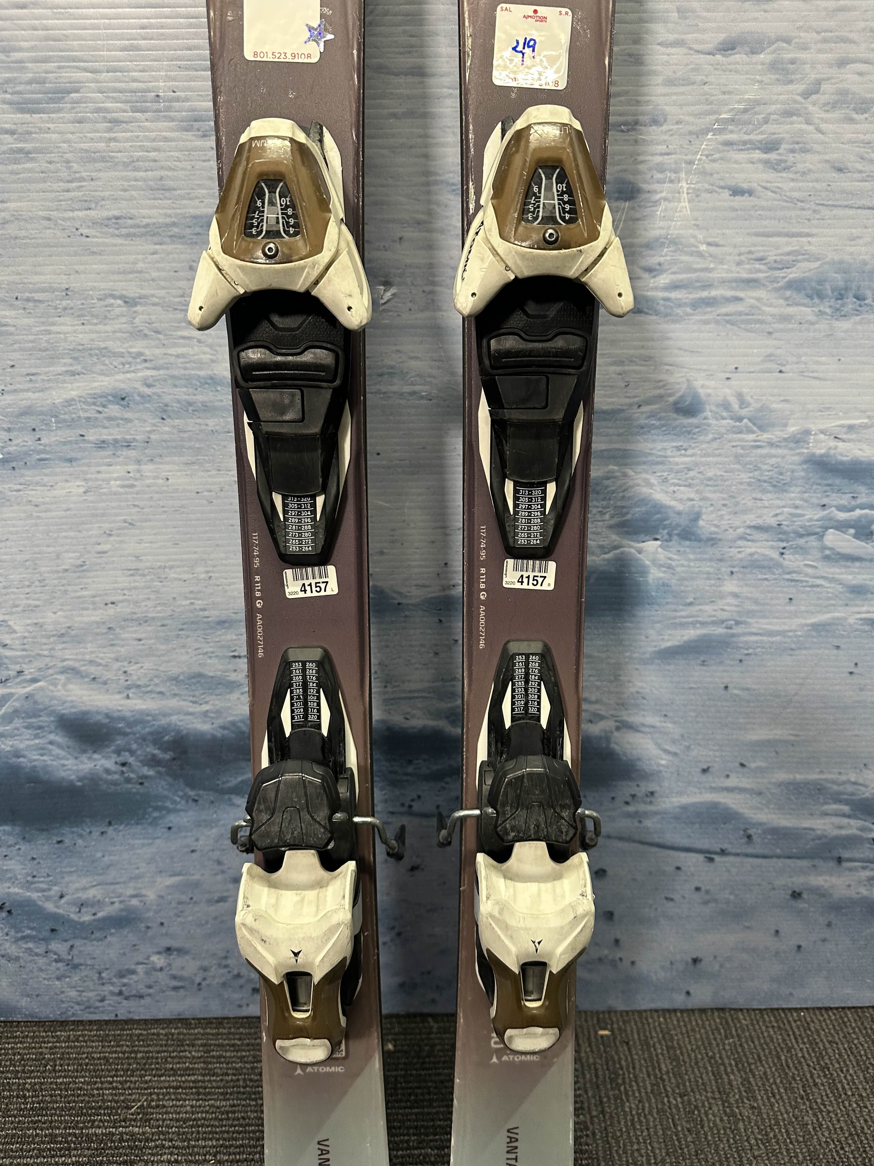 Used Atomic Vantage 140cm w/ Atomic Lithium 10 Bindings