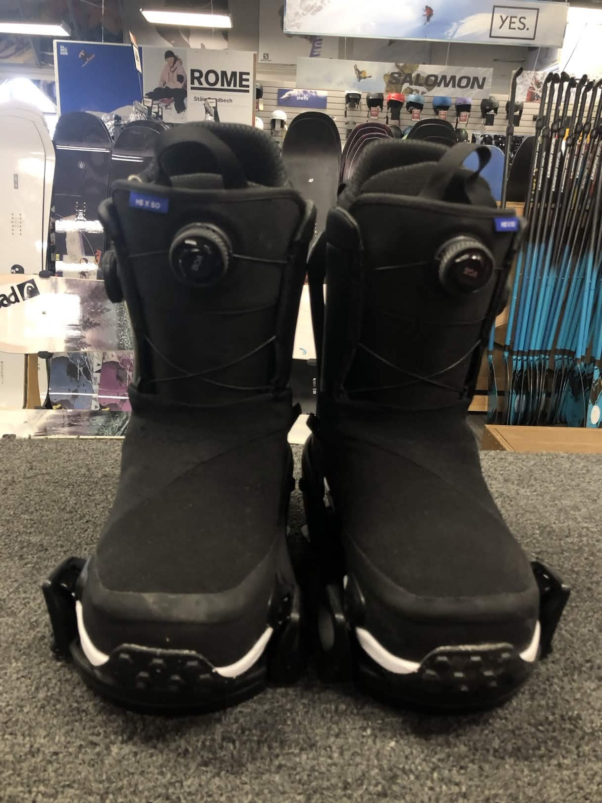 Used Burton Highshot X Step-on Snowboard Boot+Binding Mens 11  (25/26)