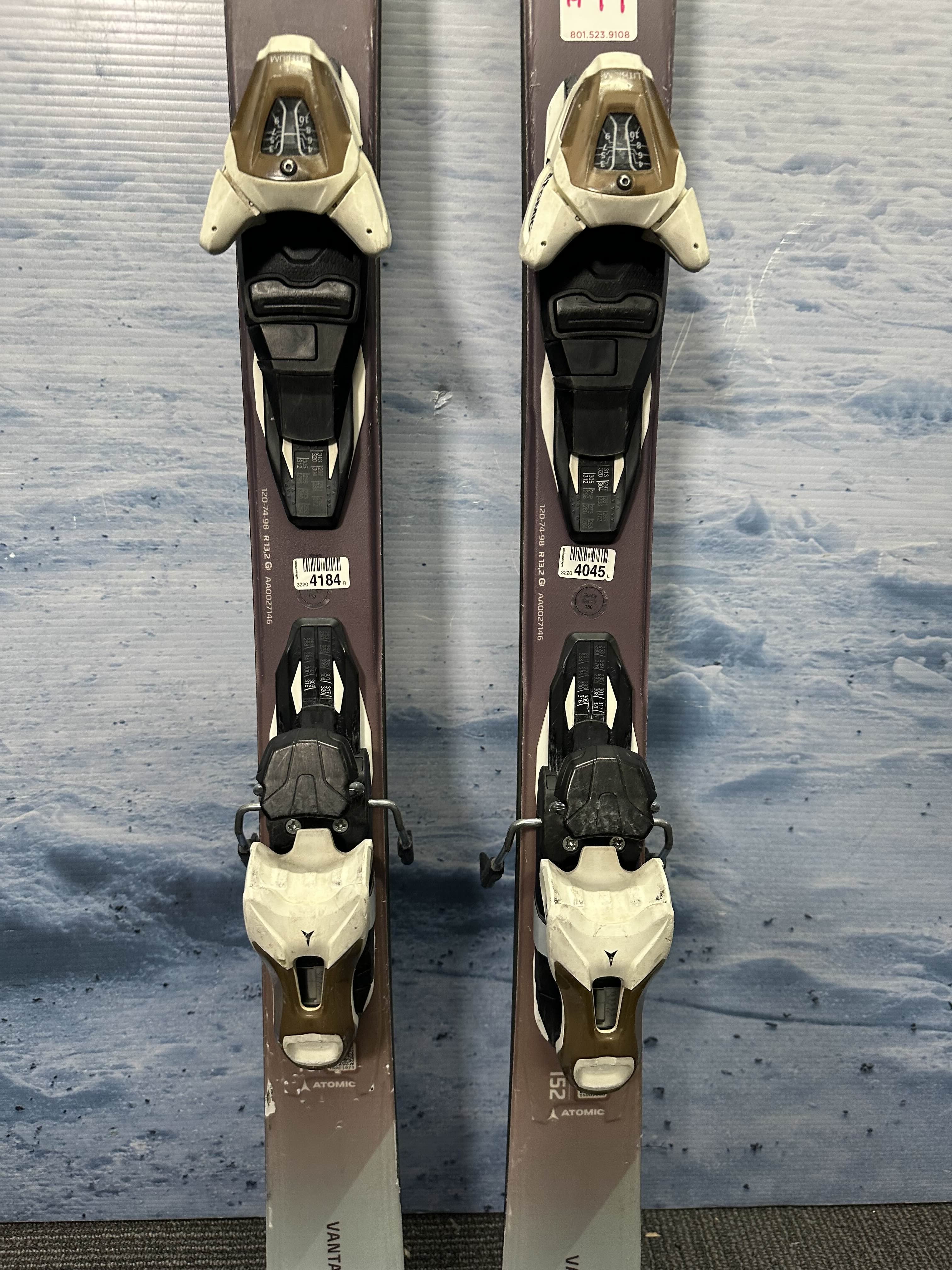 Used Atomic Vantage 152cm w/ Atomic Lithium 10 Bindings