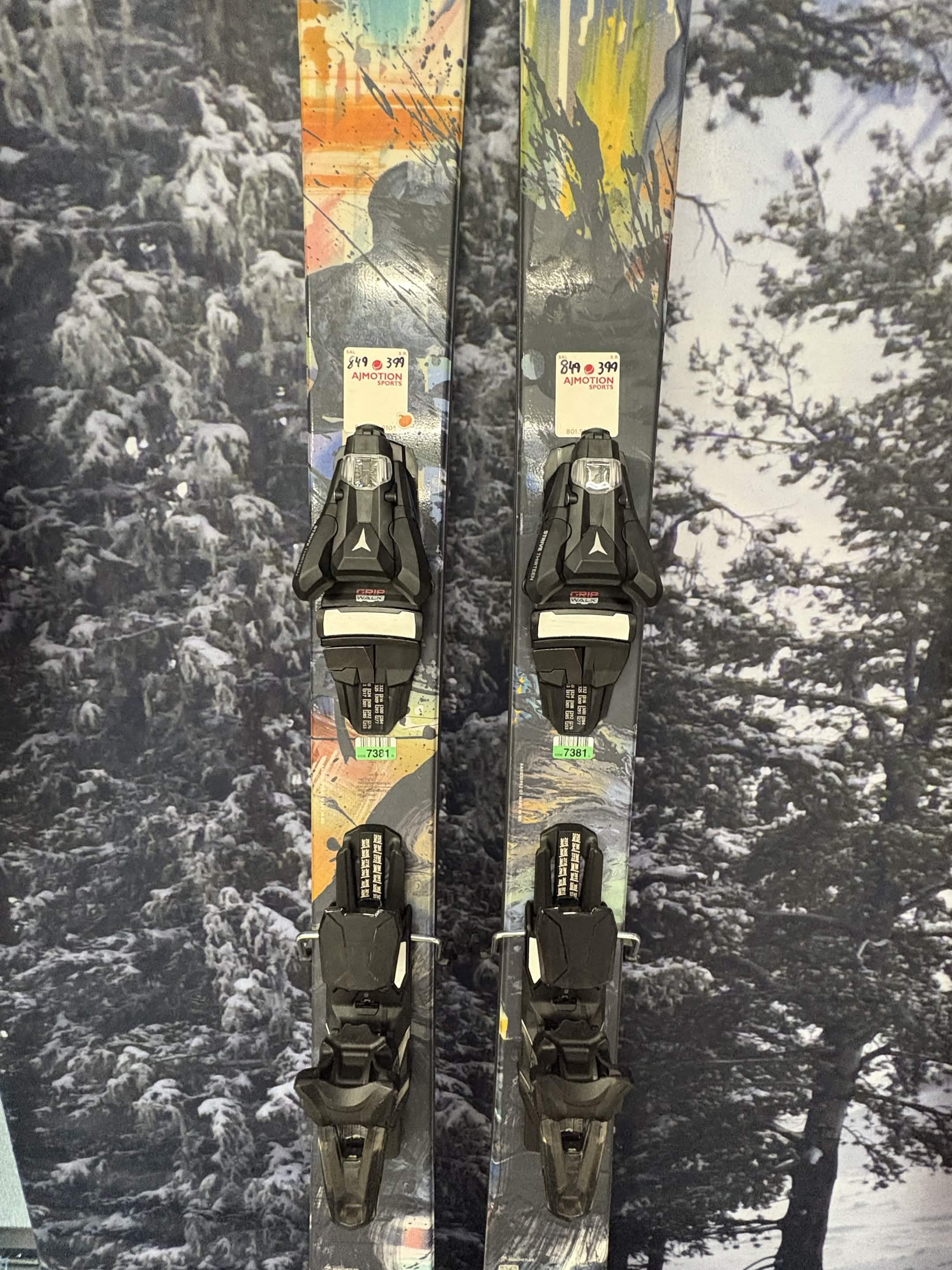Atomic Bent Chetler 100 179cm Skis w/ ATOMIC NR Strive 13 GW ATO Demo Binding - New 2027