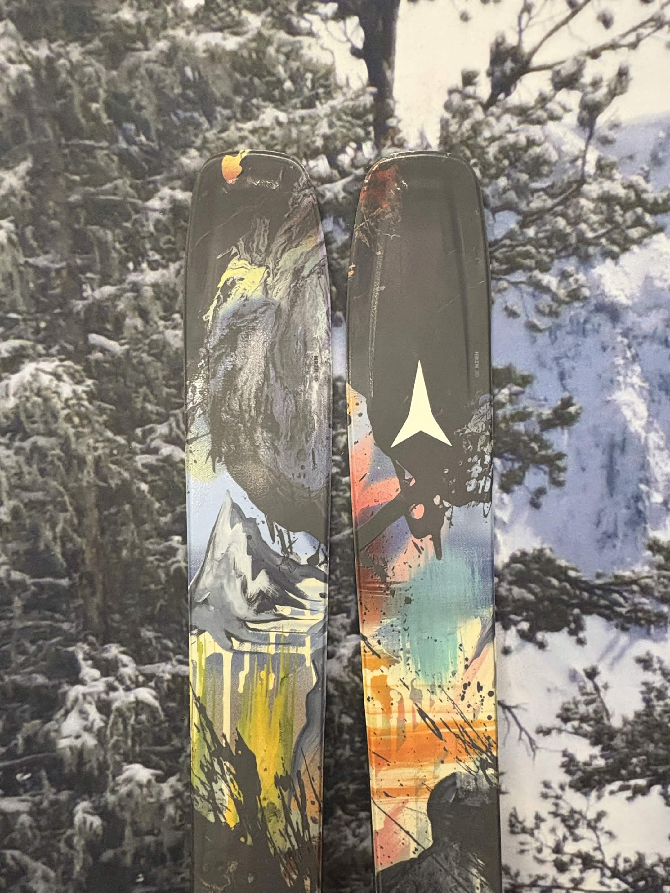 Atomic Bent Chetler 100 172cm Skis w/ ATOMIC NR Strive 13 GW ATO Demo Binding - New 2027