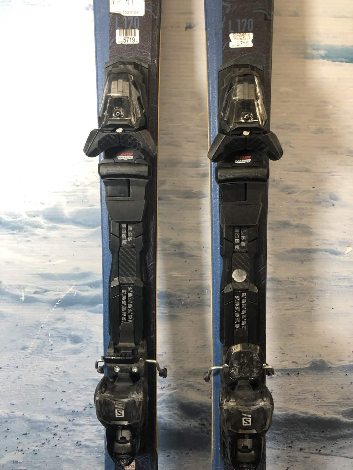 Used Salomon Distance 80 170cm Skis w/Salomon M10 GW Bindings