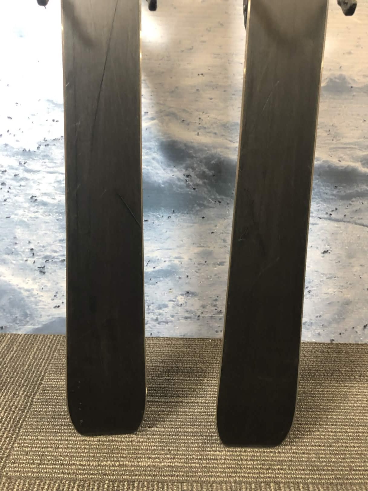 Used Salomon Distance 80 170cm Skis w/Salomon M10 GW Bindings