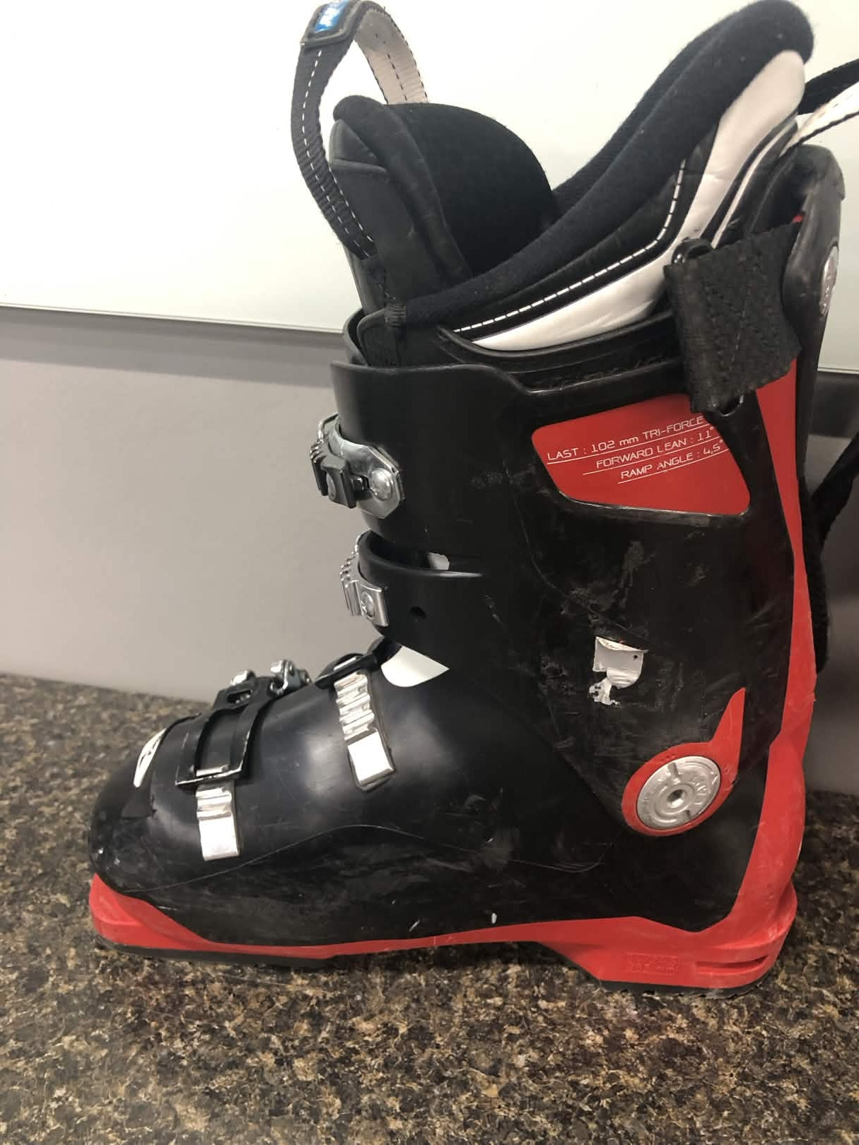 Used Nordica Sportmachine 90R 24.0MP Ski Boot