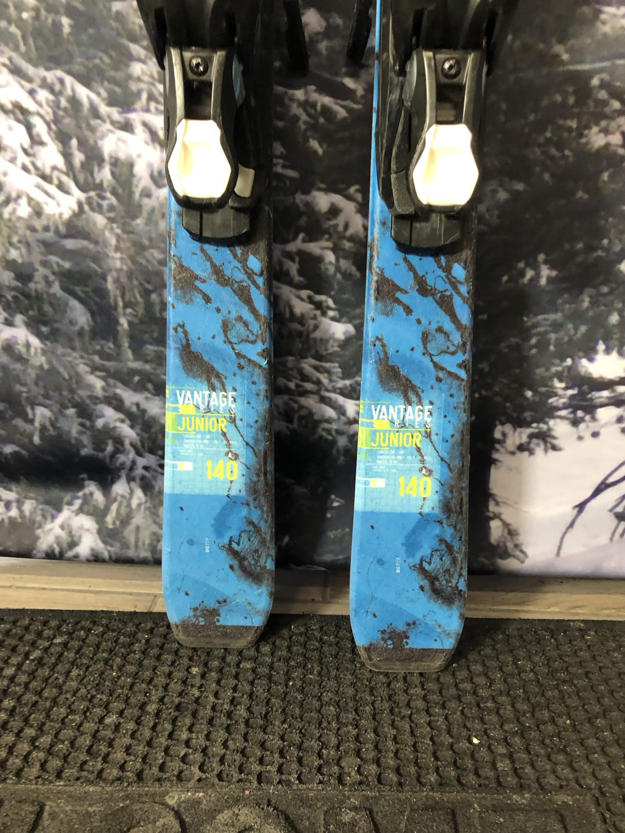 Used Atomic Vantage Jr Kids Ski - 140CM