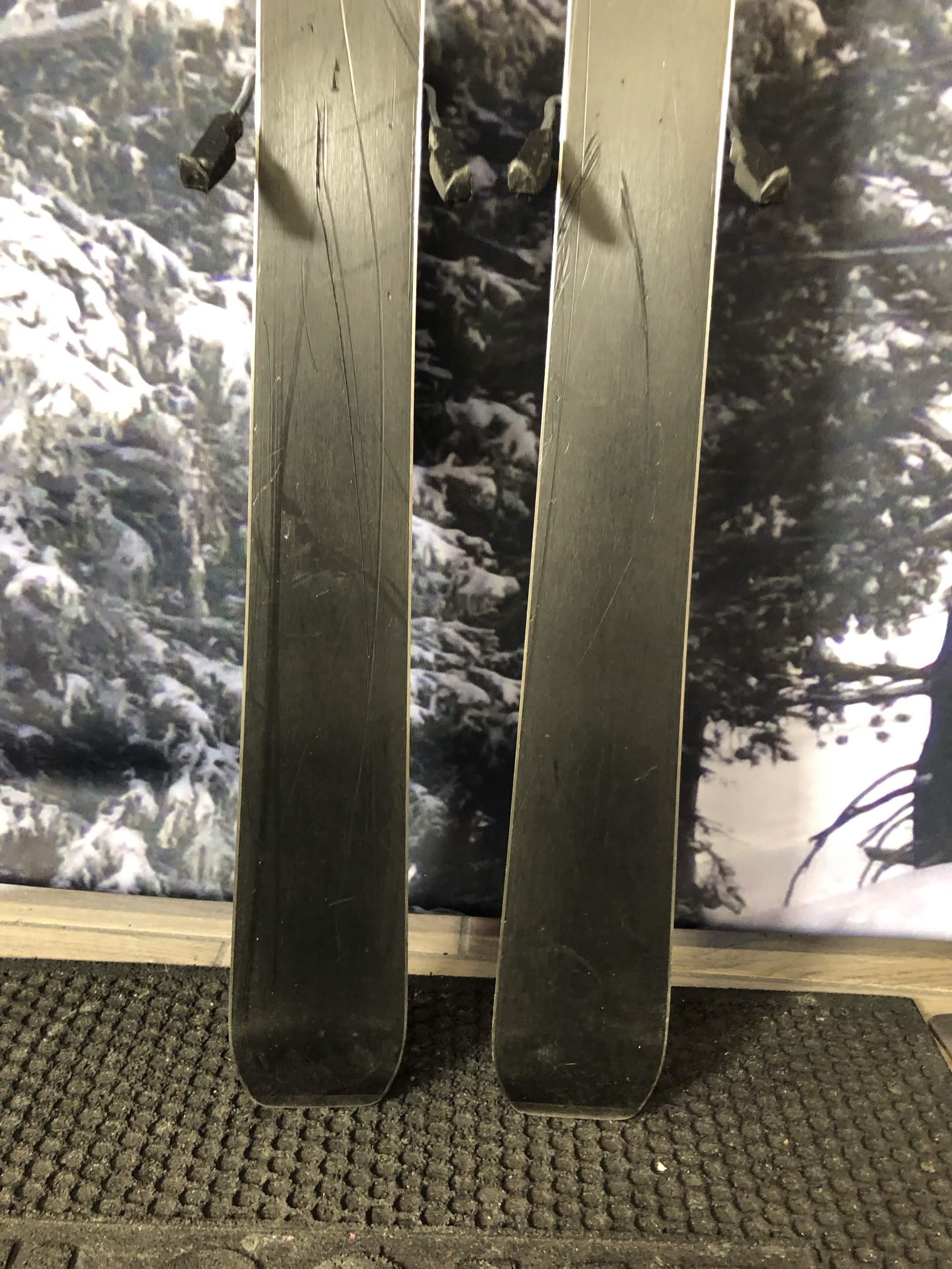 Used Atomic Vantage Jr Kids Ski - 140CM