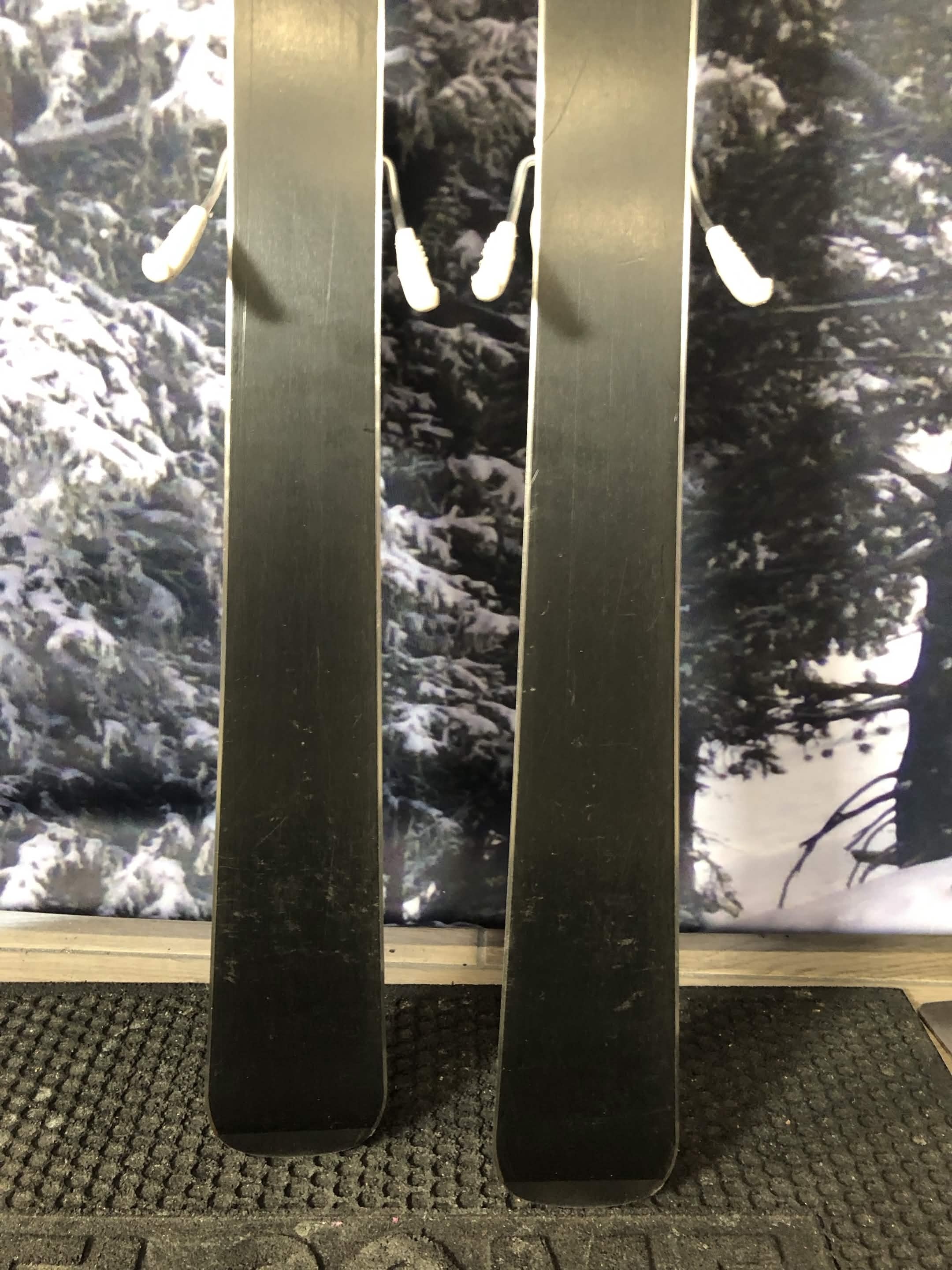 Elan Lil Snow 140cm Jr Skis w/ Elan El 7.5 Demo Binding