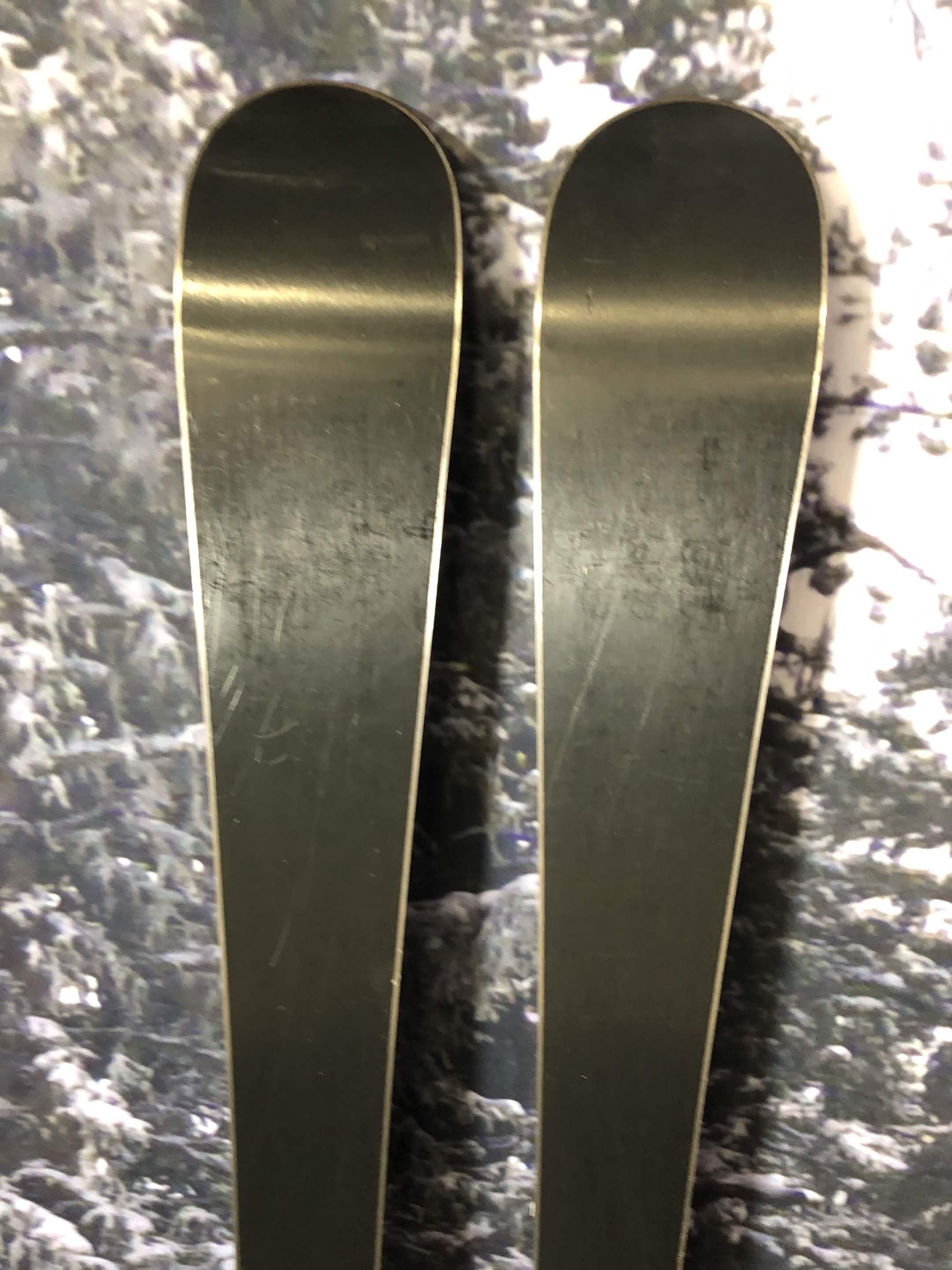 Used Elan Maxx 120cm Jr Kids Skis w/ Elan El 4.5 AC Binding