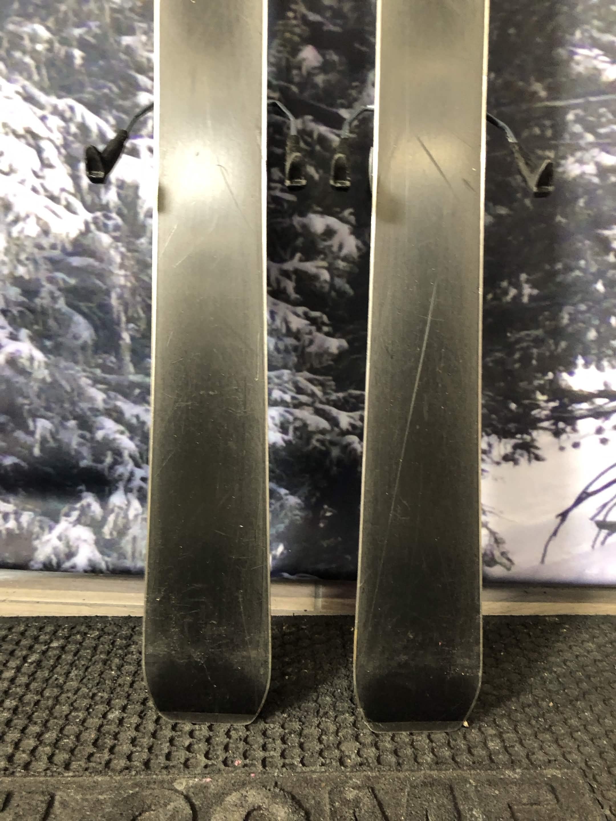 Used Salomon QST Jr Ski 130cm