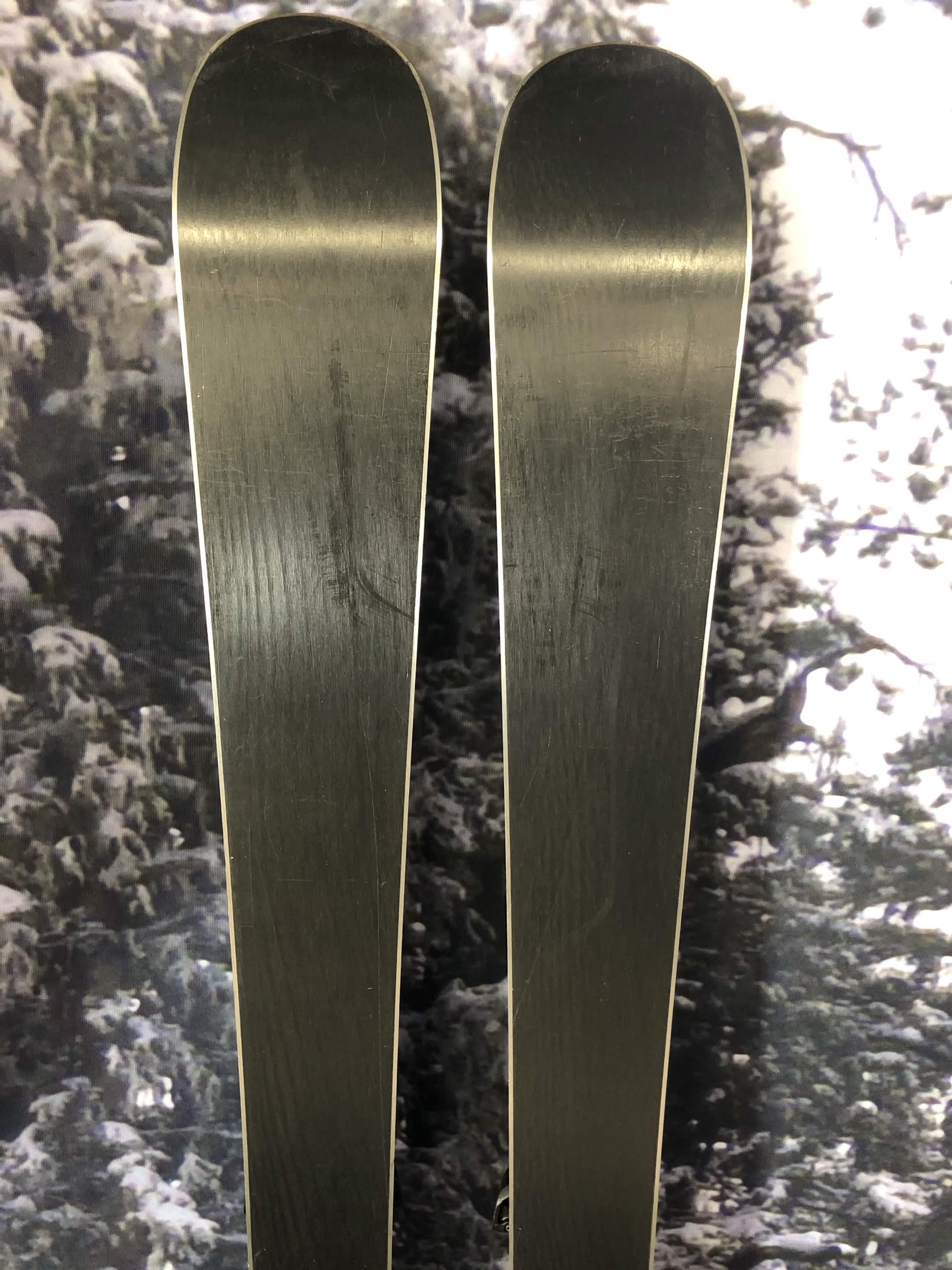 Used Elan Pinball 130cm Jr Skis w/ Elan EL 7.5 AC Demo Binding