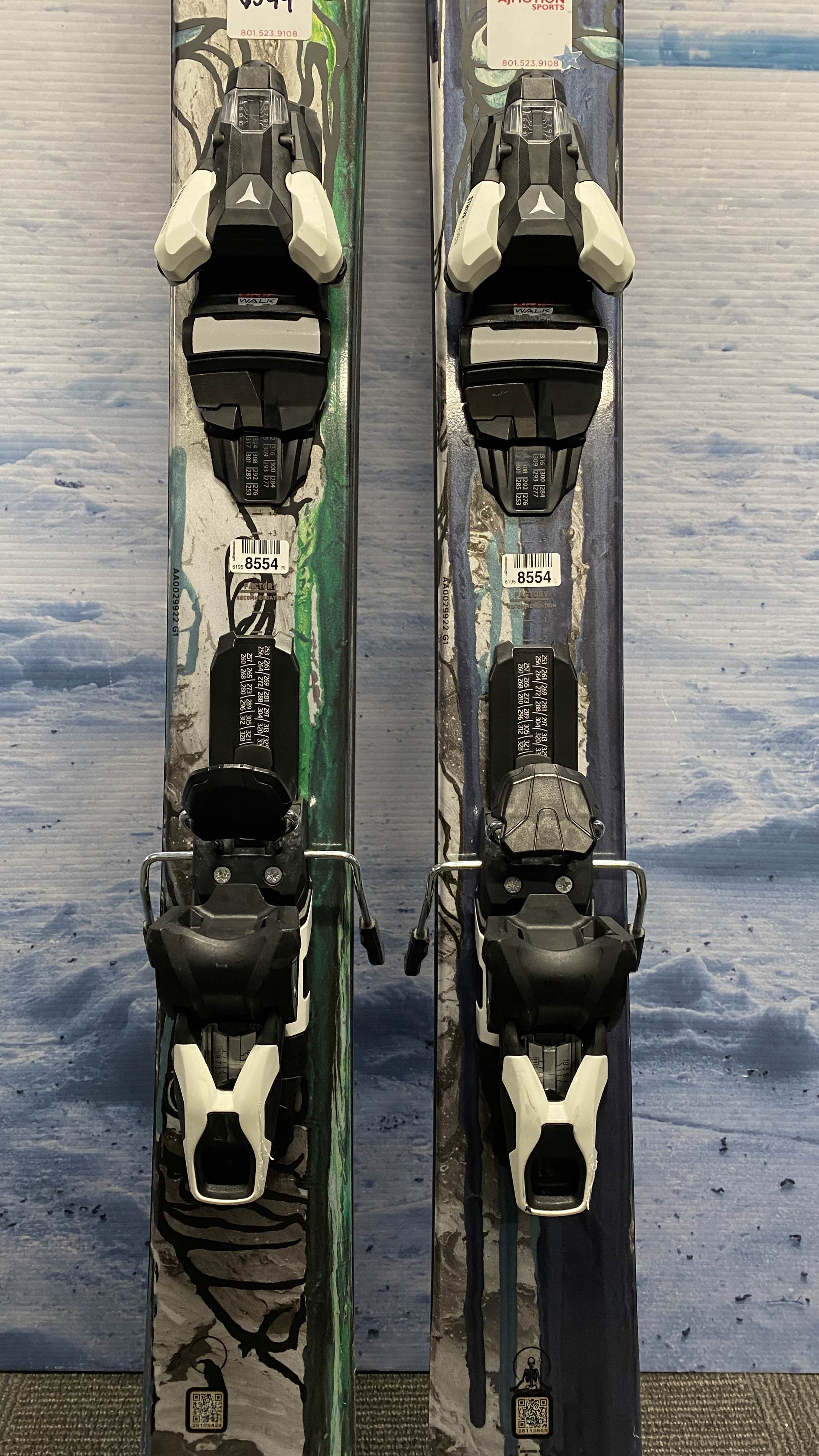 Used Atomic Bent Chetler 164cm Skis w/ Atomic Strive 11 Adjustable Bindings