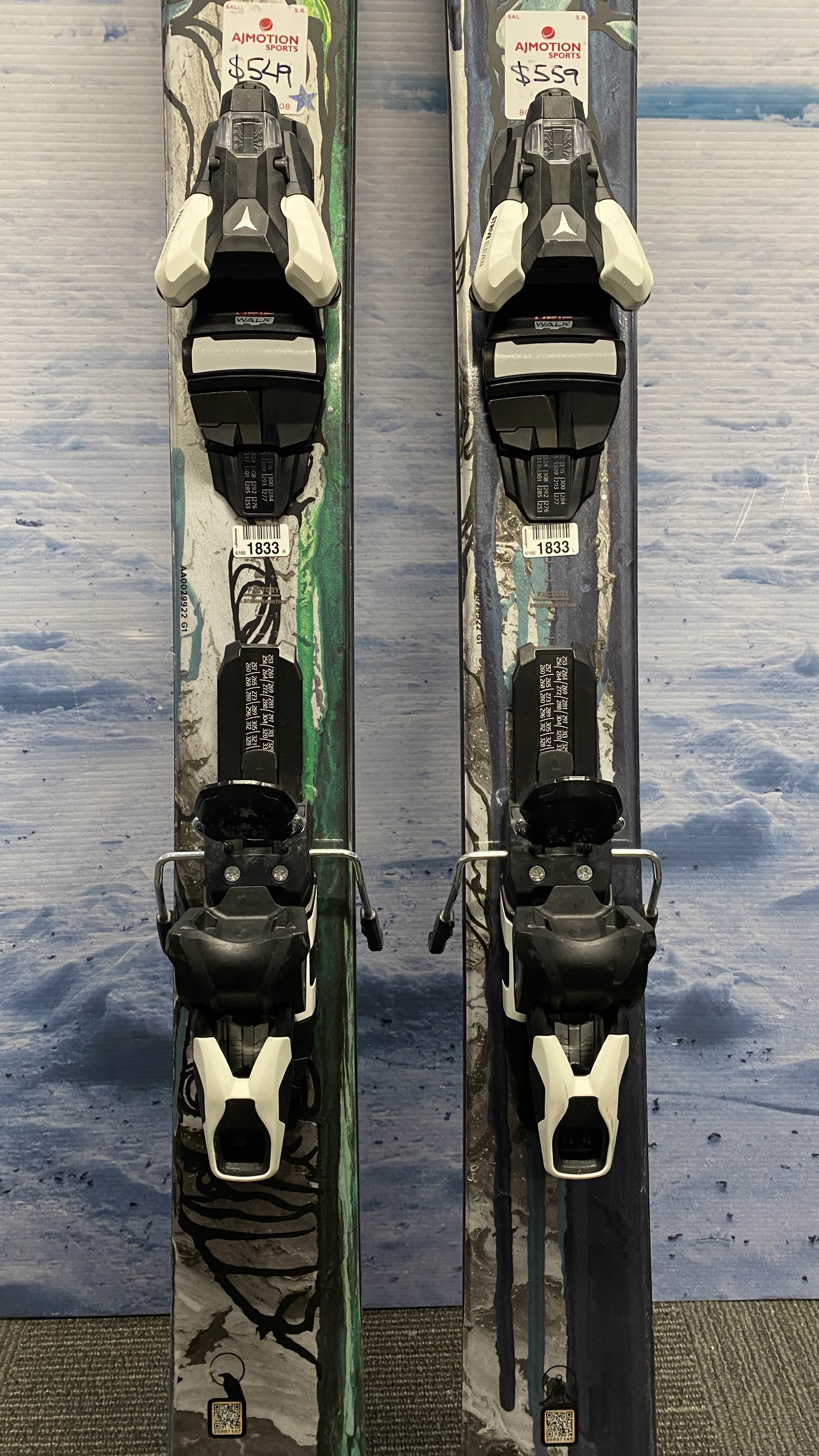 Used Atomic Bent Chetler 172cm Skis w/ Atomic Strive 11 Adjustable Bindings