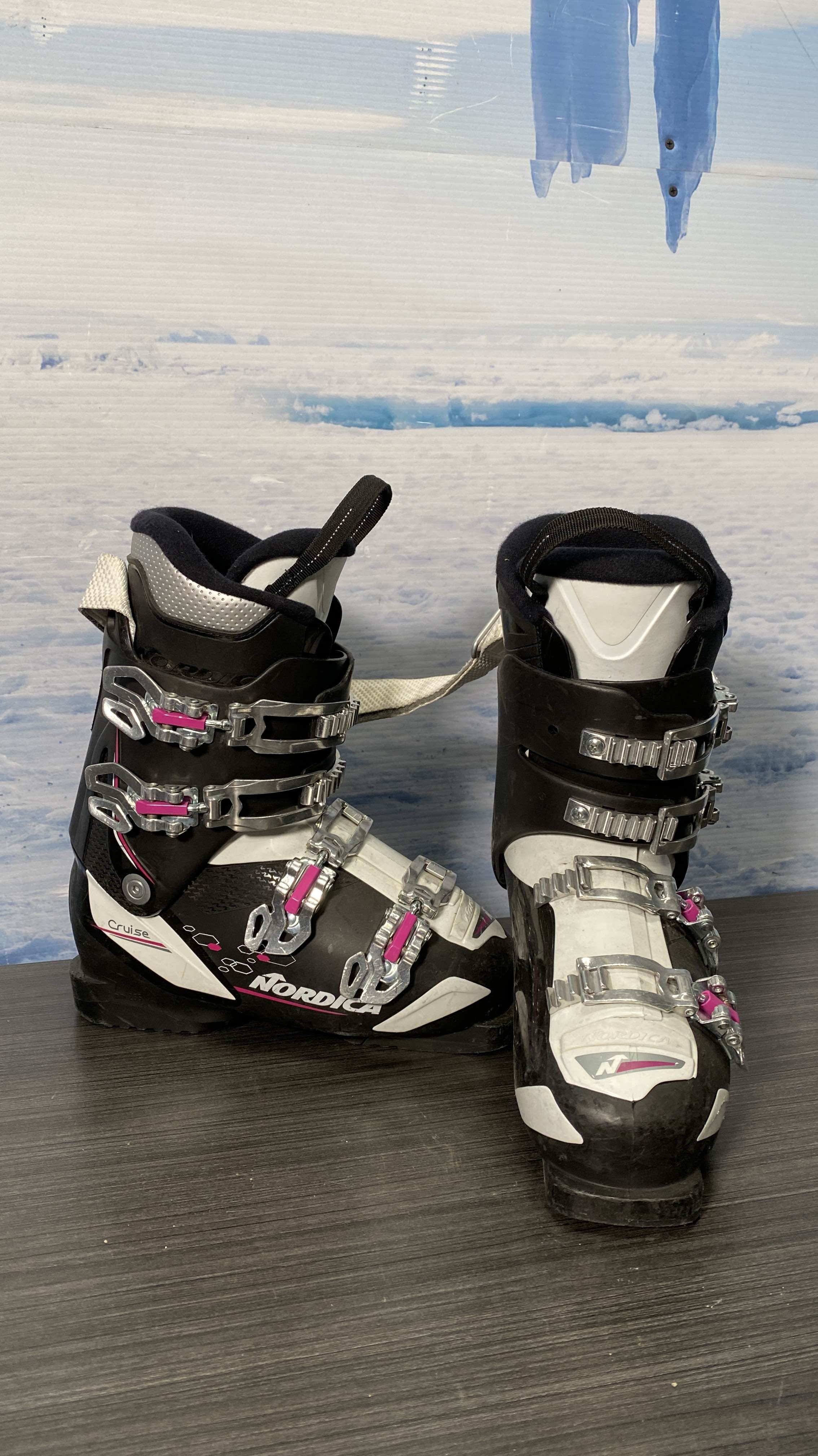 Used Nordica Cruise W Ski Boot 24.5MP