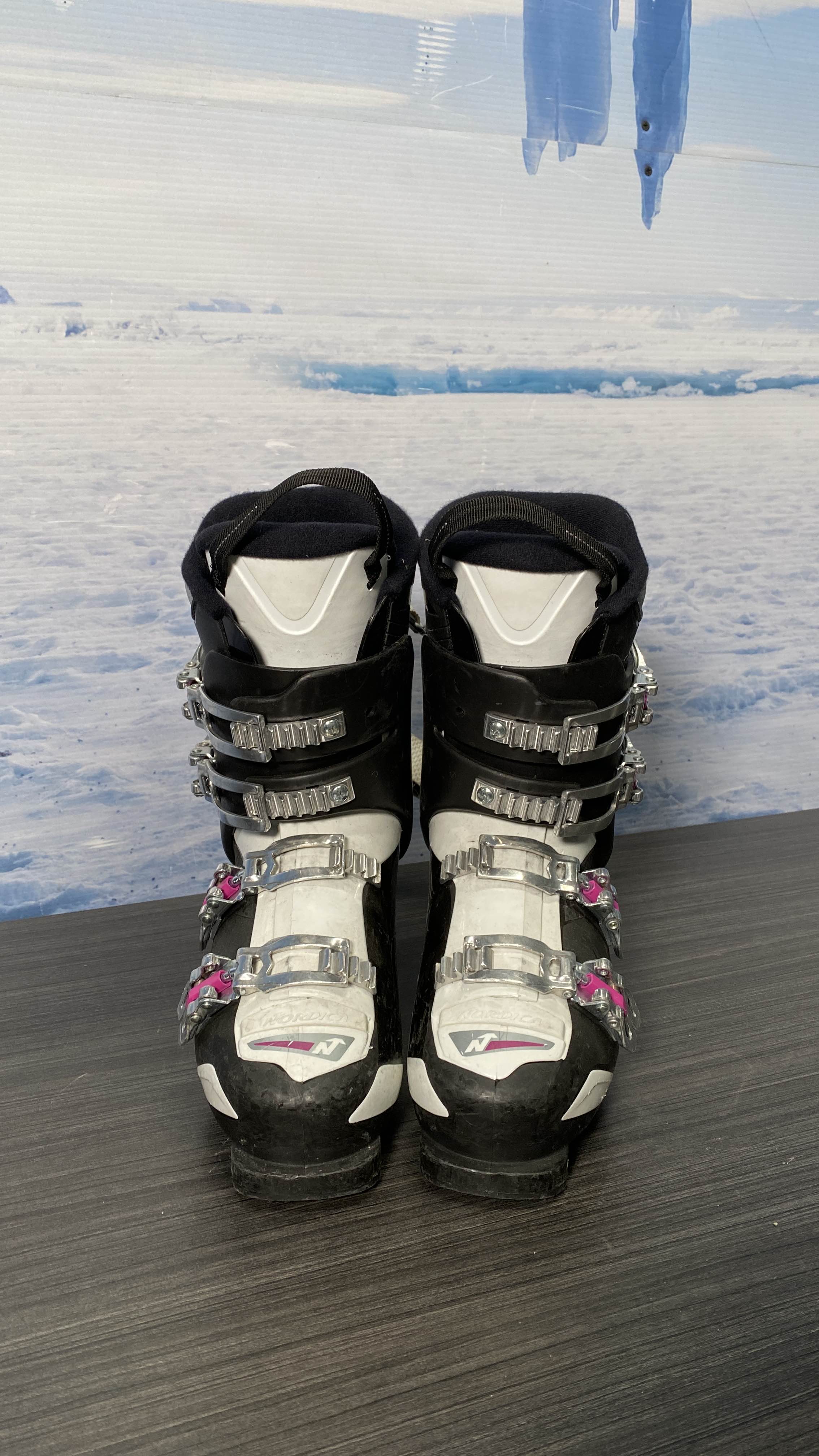 Used Nordica Cruise W Ski Boot 24.5MP