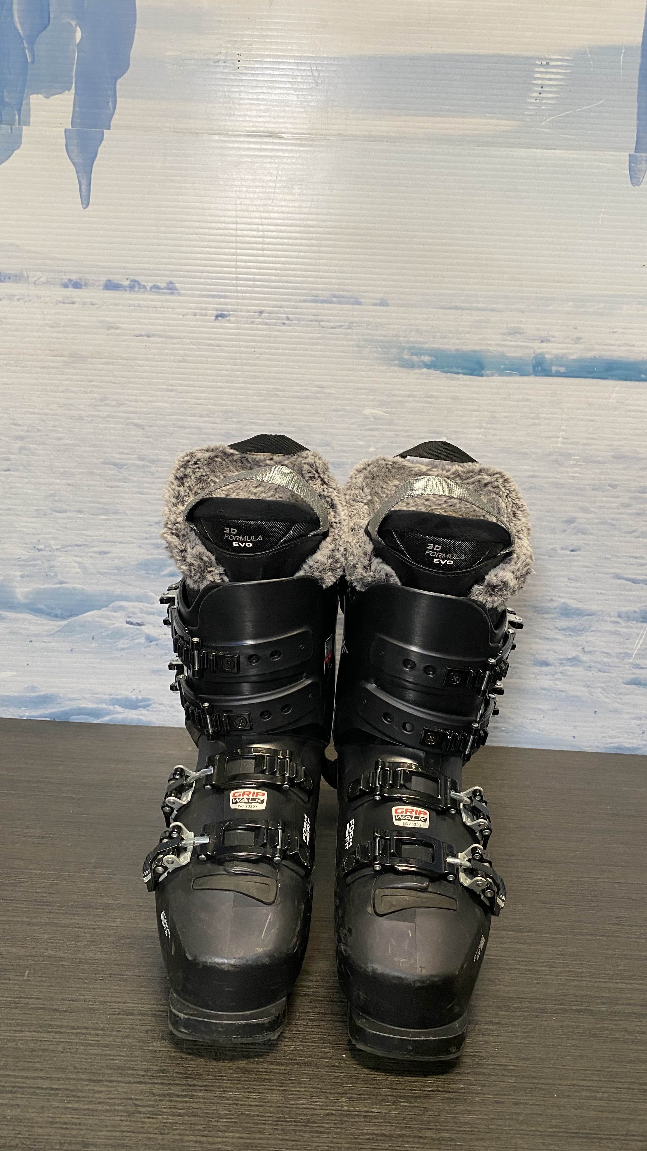 Used Head Formula MV 95 GW Ski Boot- 24.5MP