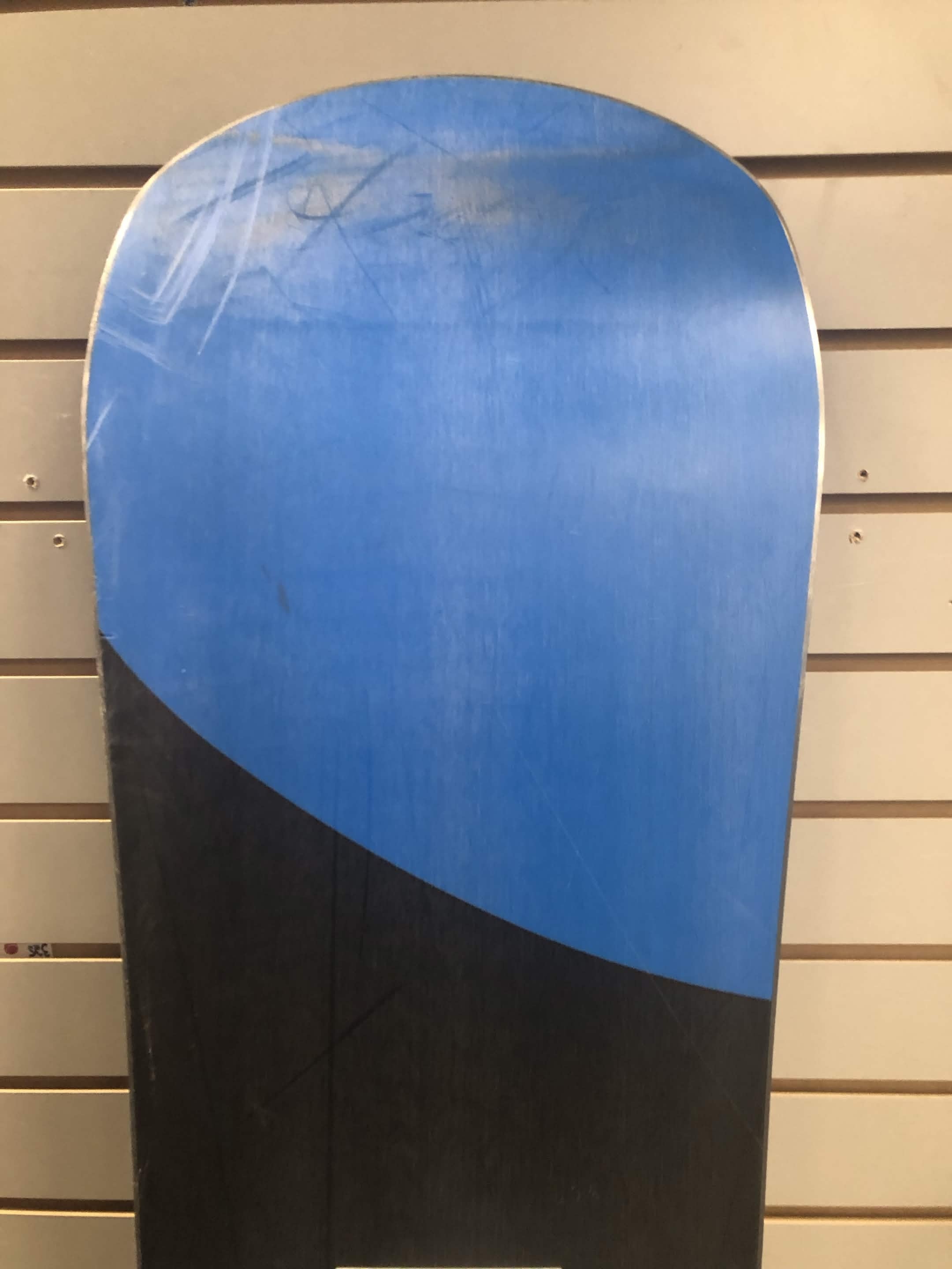 Used Never Summer Proto Synthesis Snowboard 155cm