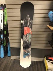 Lightly Used 2025 Never Summer Proto Synthesis 148 CM Snowboard