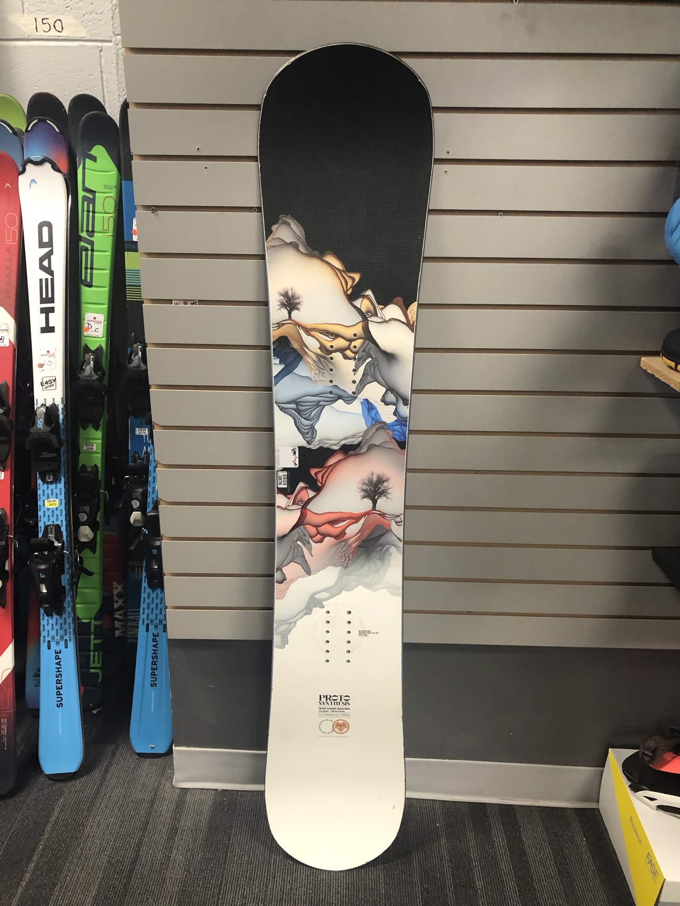 Used Never Summer Proto Symthesis Snowboard - 151CM