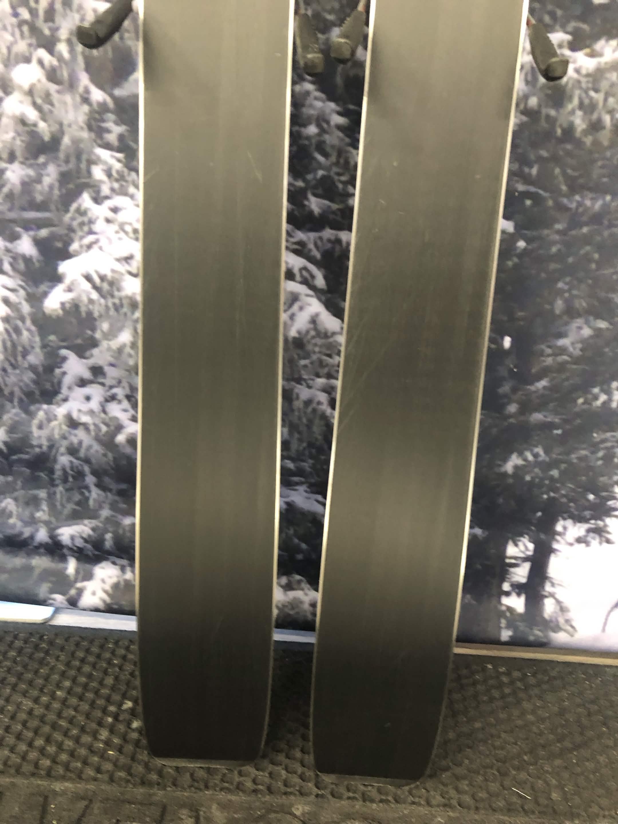 Lightly Used Elan Ripstick 88 161 CM Skis 2026 w/ 25/26 ELX 11.0 GW Demo Binding