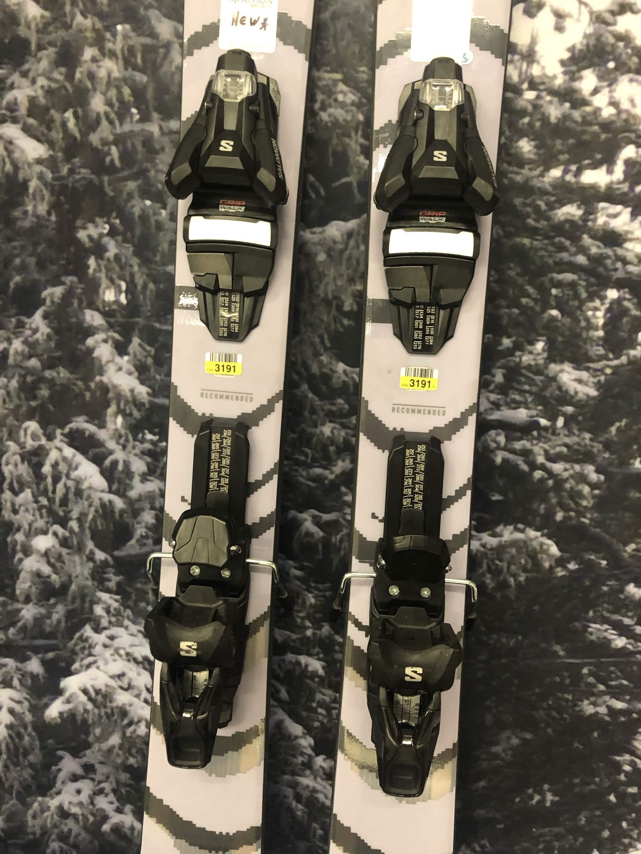 New Salomon QST 100 Skis w/ Salomon NR M10 GW Demo Binding- 156cm