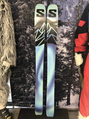 New Salomon QST 100 Skis w/ Salomon NR M10 GW Demo Binding- 156cm
