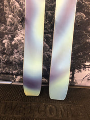 New Salomon QST 100 Skis w/ Salomon NR M10 GW Demo Binding- 156cm