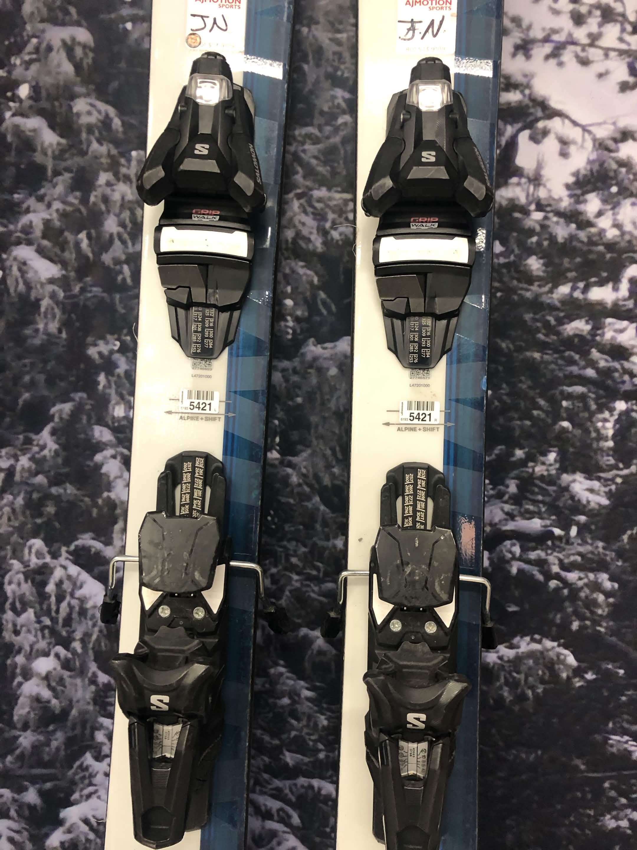 Used 2025 Salomon QST Echo Skis - 173cm w/ adjustable Salomon Strive 13 Bindings
