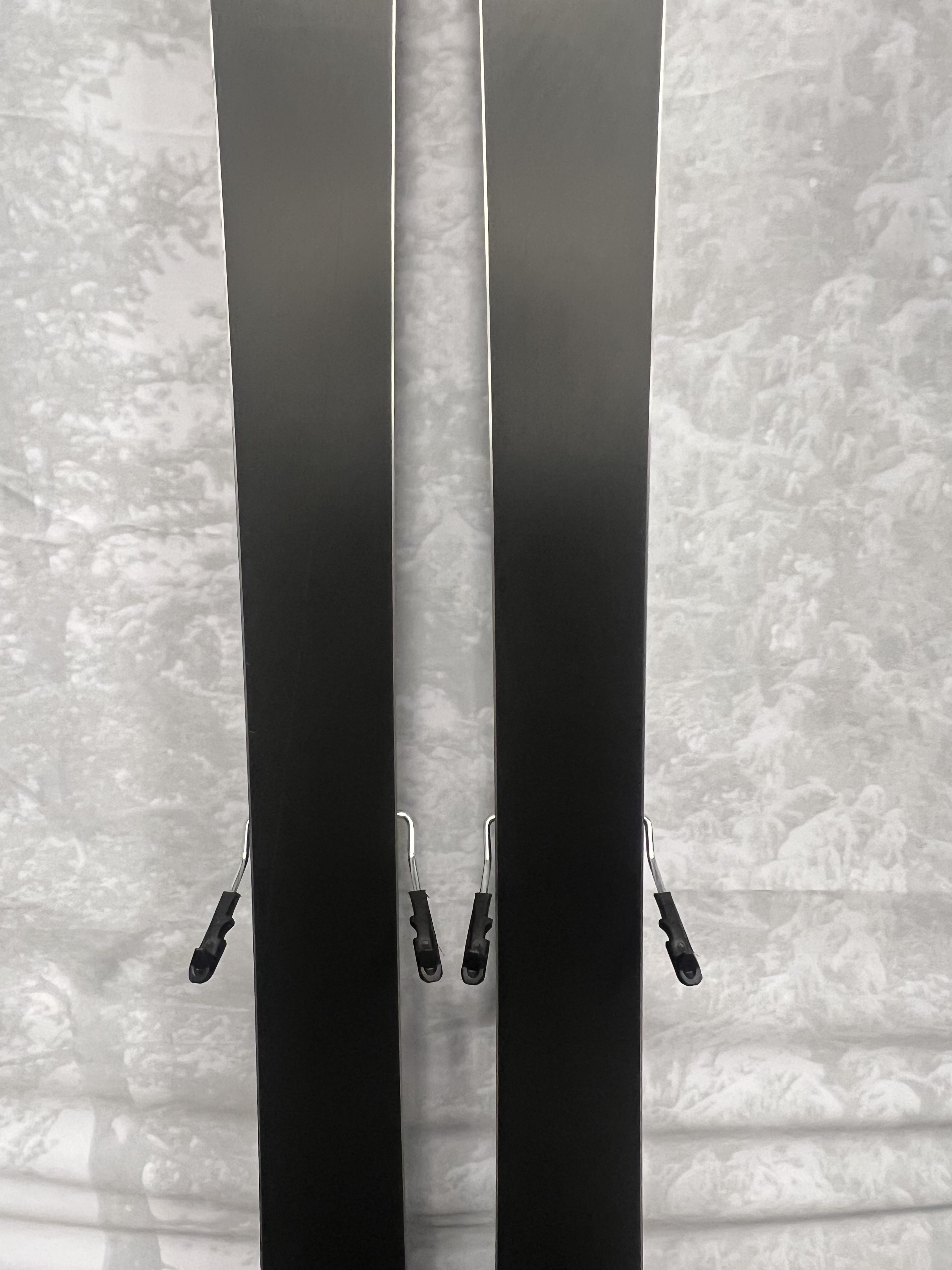 Lightly Used Atomic Maverick 95 TI Skis - 180 cm w/ Atomic Strive 13 Binding