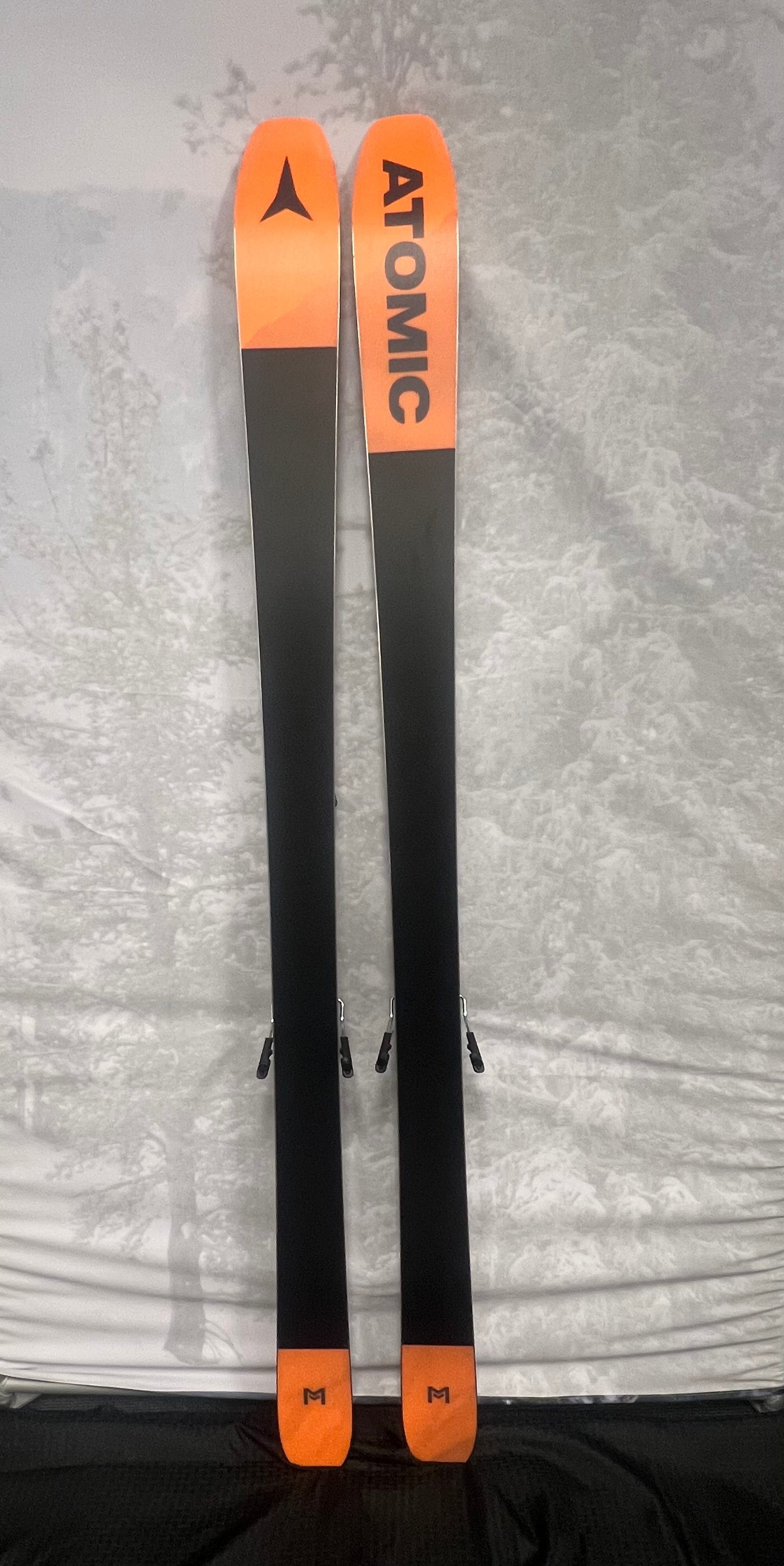 Lightly Used Atomic Maverick 88 TI Skis - 184cm w/ Salomon Strive 13 Binding