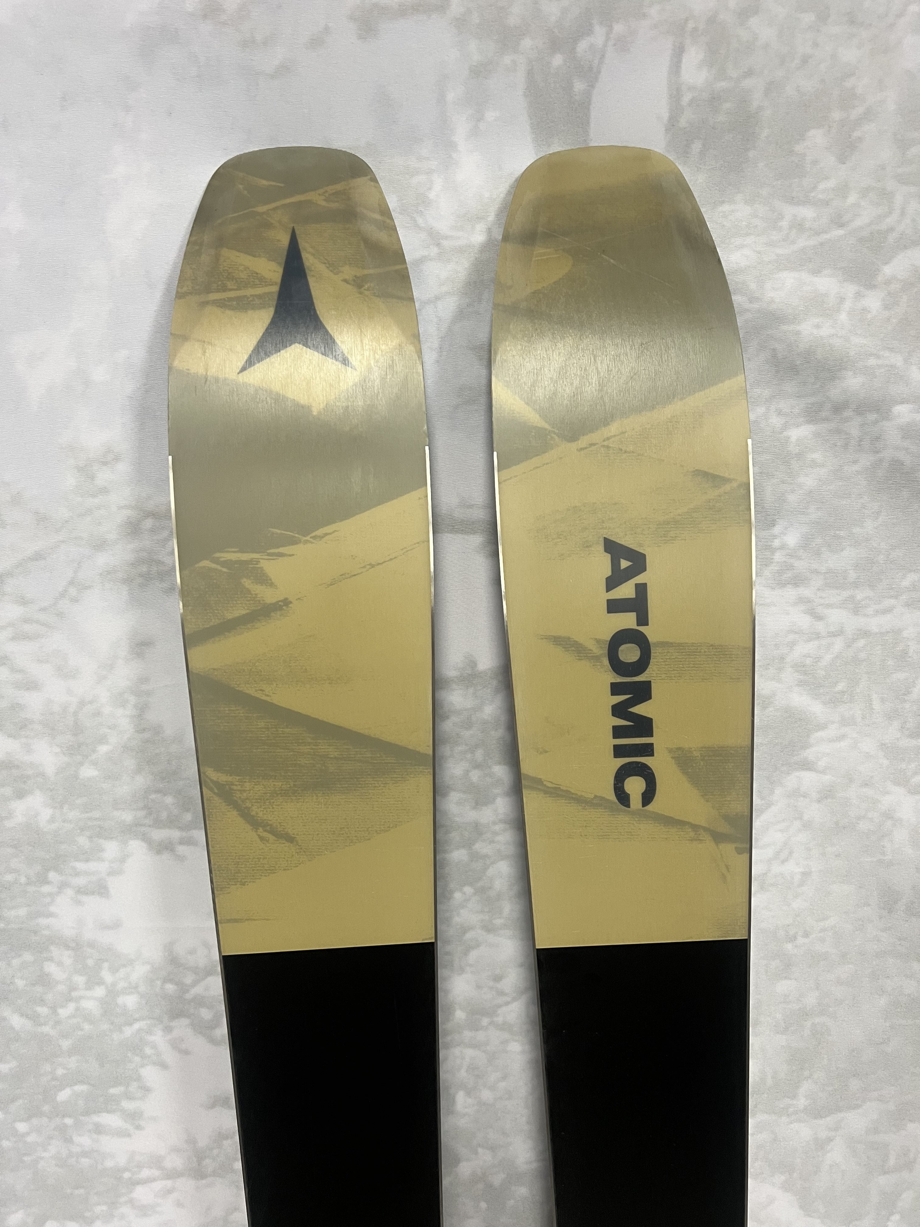 Lightly used Atomic Maven 93 C 156cm Skis w/ Salomon Strive 11 Demo Binding