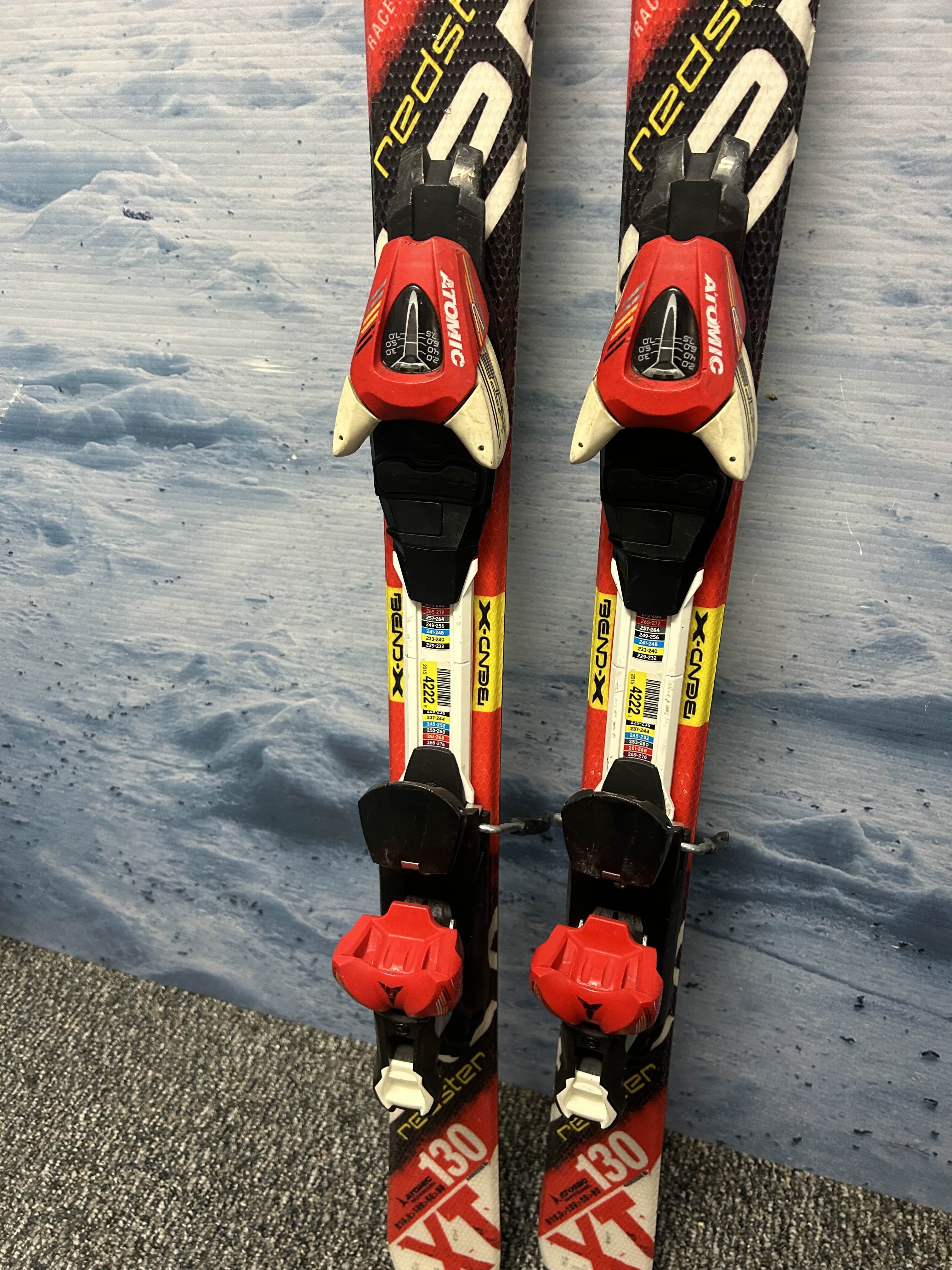 Used Atomic Redster 130cm Jr Skis w/ XTE 7 Demo Binding