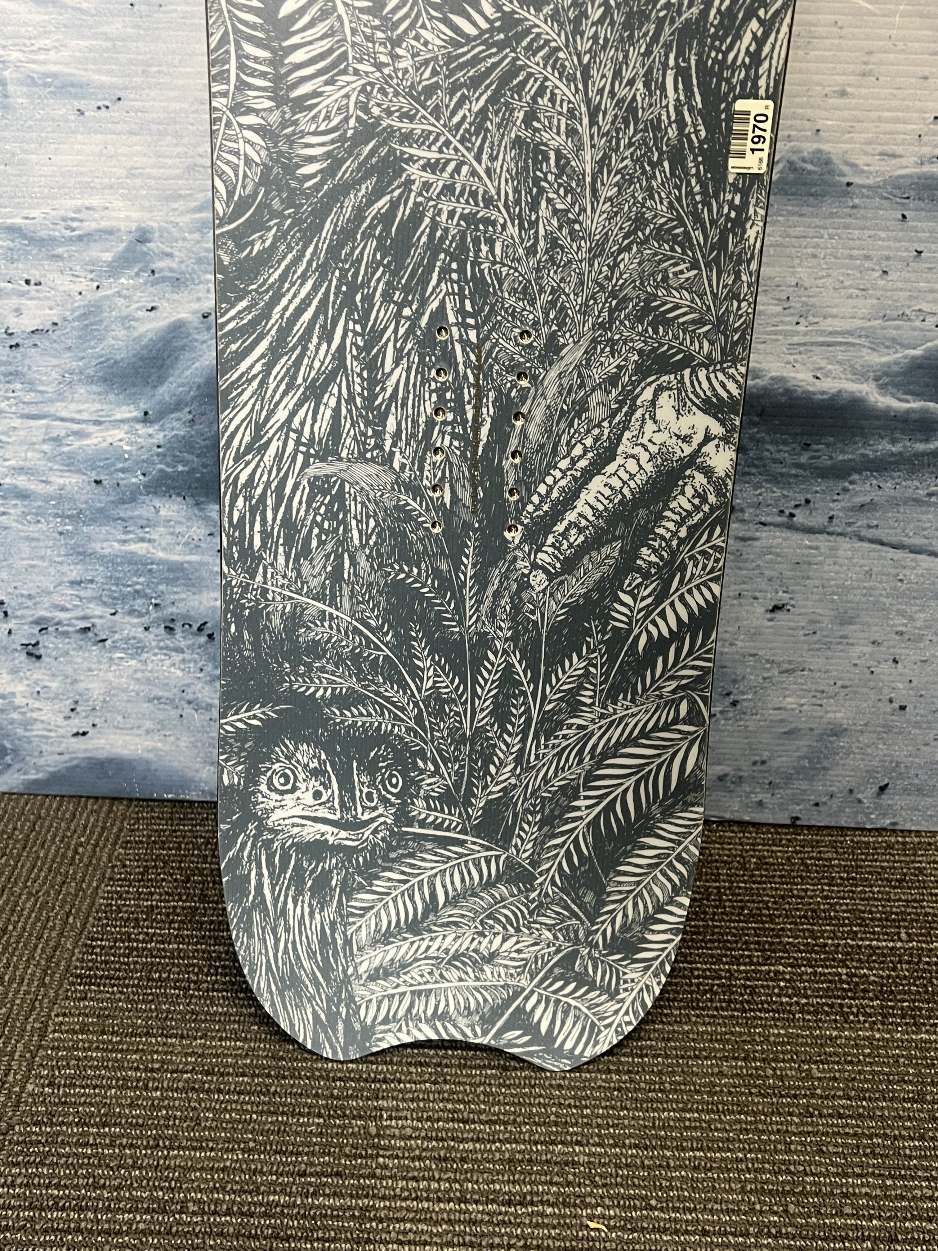 Lightly Used Niche Pyre 2024 Snowboard- 145 cm – AJ Motion