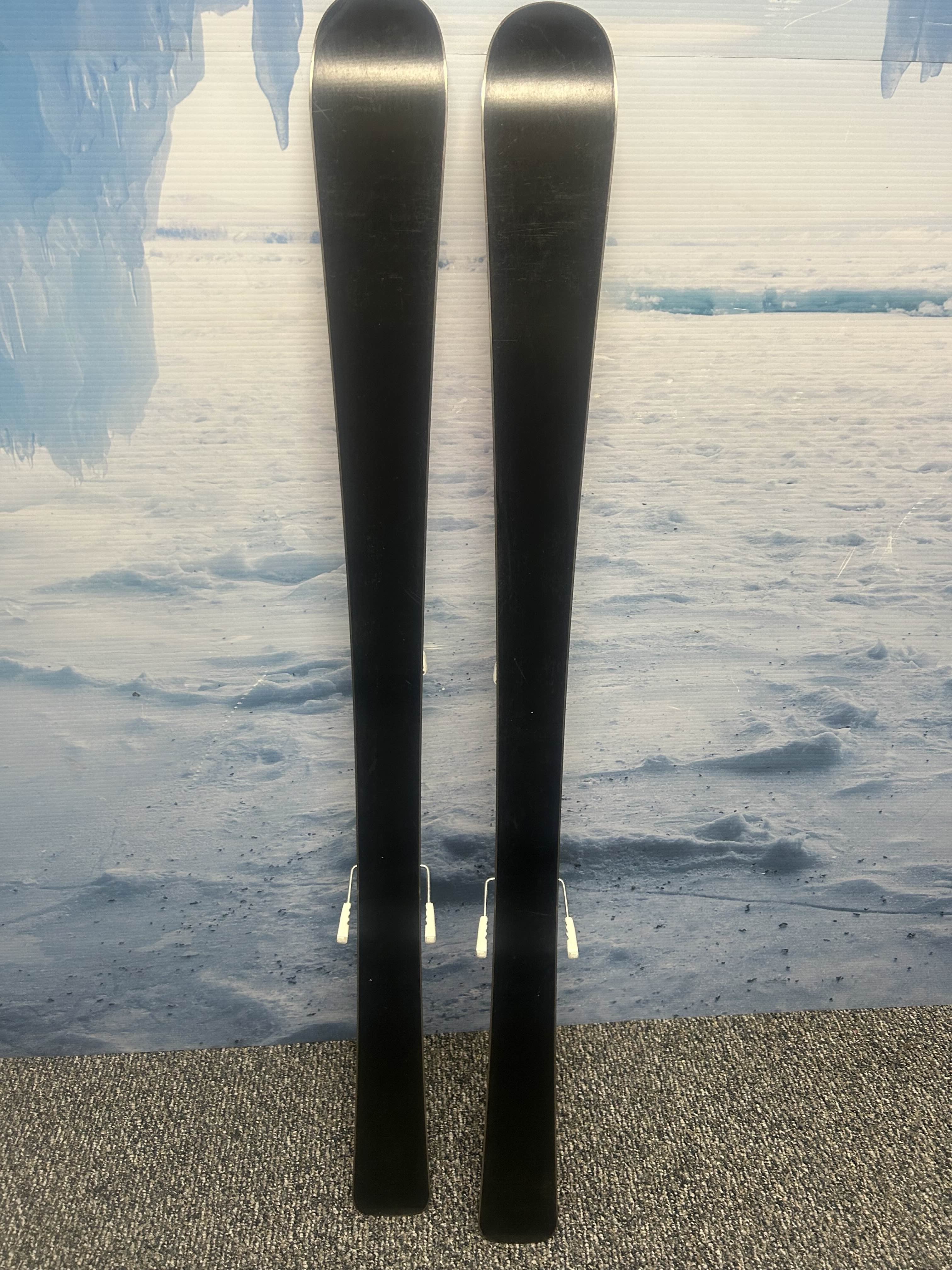 Used Elan Lil Snow 130cm Jr Skis w/ Elan El 4.5 AC Demo Binding