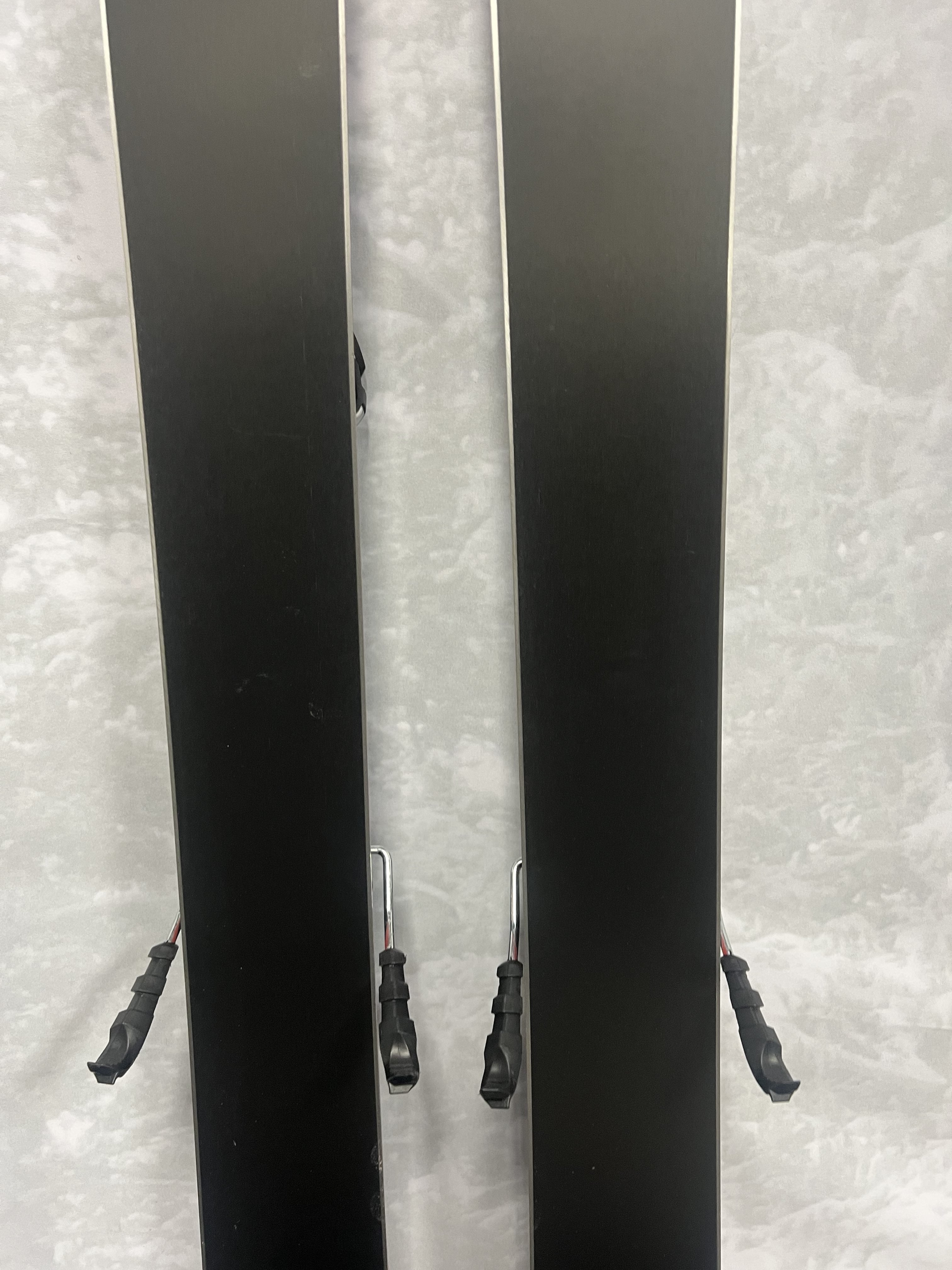 Used Black Crows Camox 2025 Skis 168cm w/ Tyrolia Attack 11 Demo Bindings
