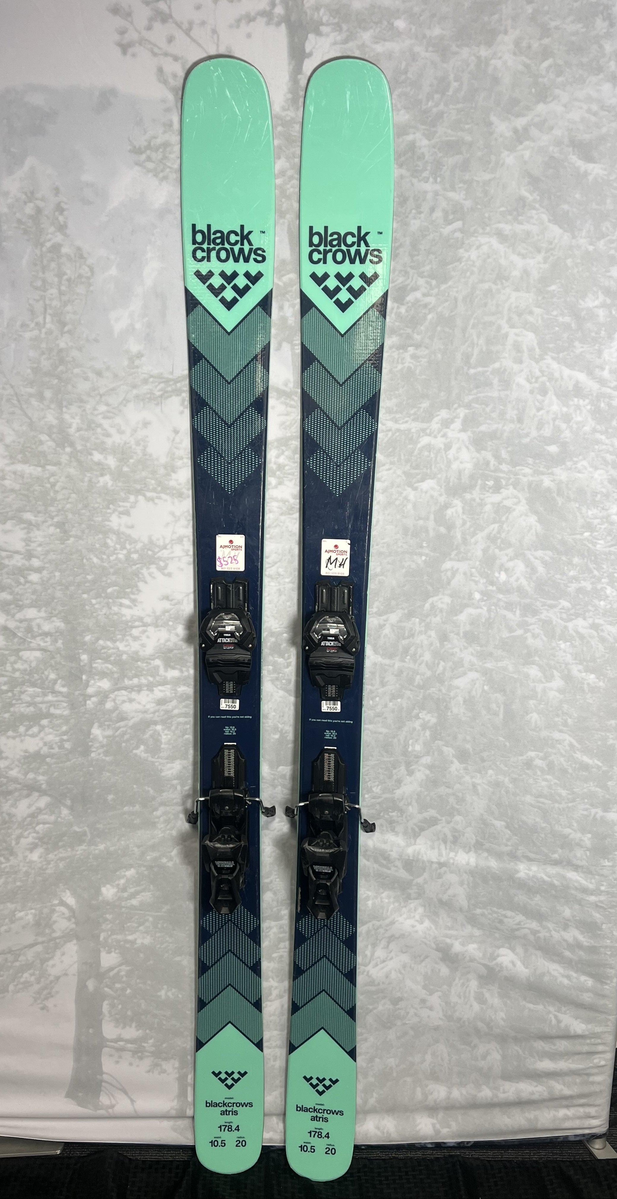 Lightly Used Black Crow Atris 2025 Ski 178 Cm w/ Tyrolia Attack 13 binding