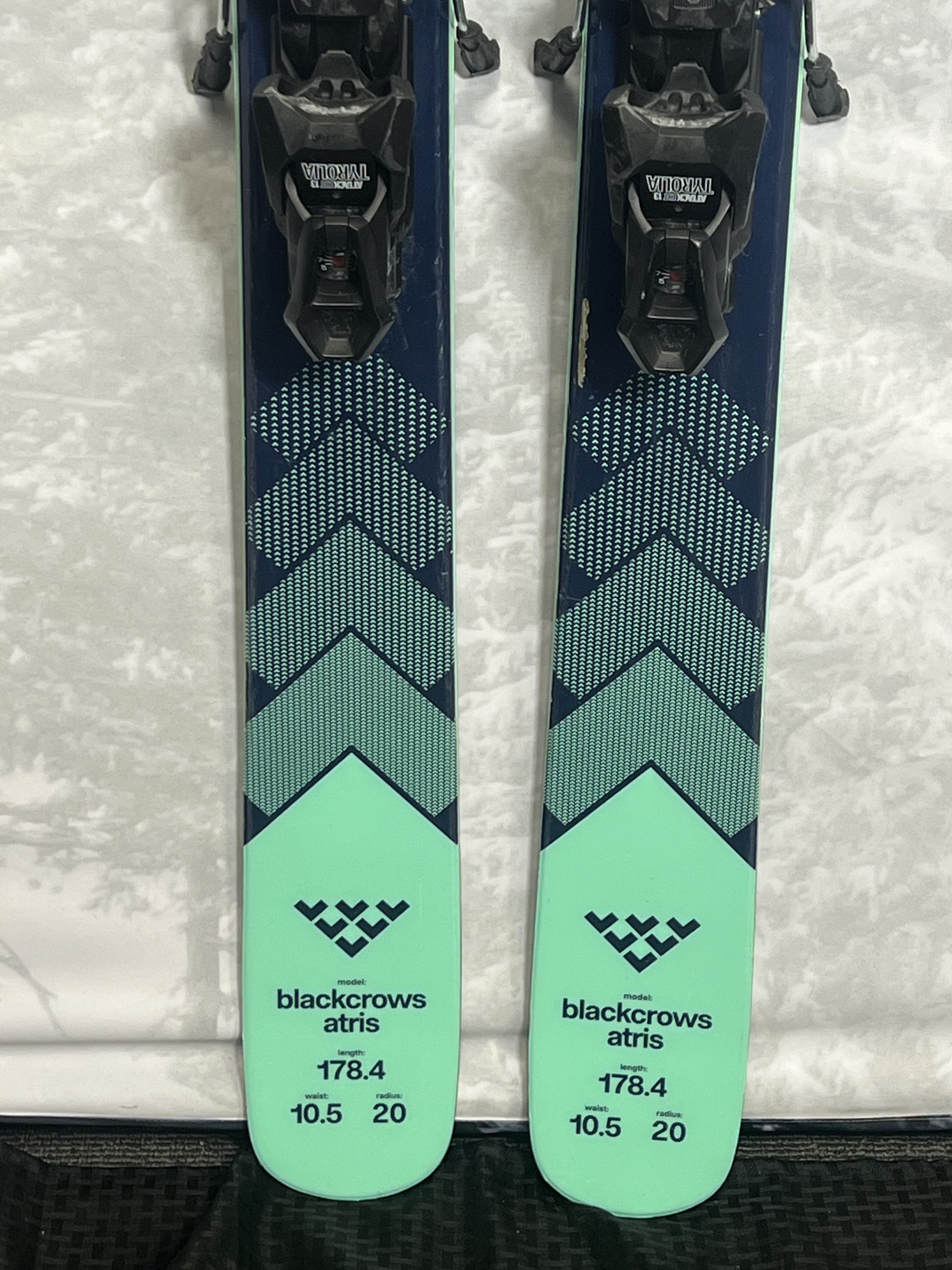 Lightly Used Black Crow Atris 2025 Ski 178 Cm w/ Tyrolia Attack 13 binding